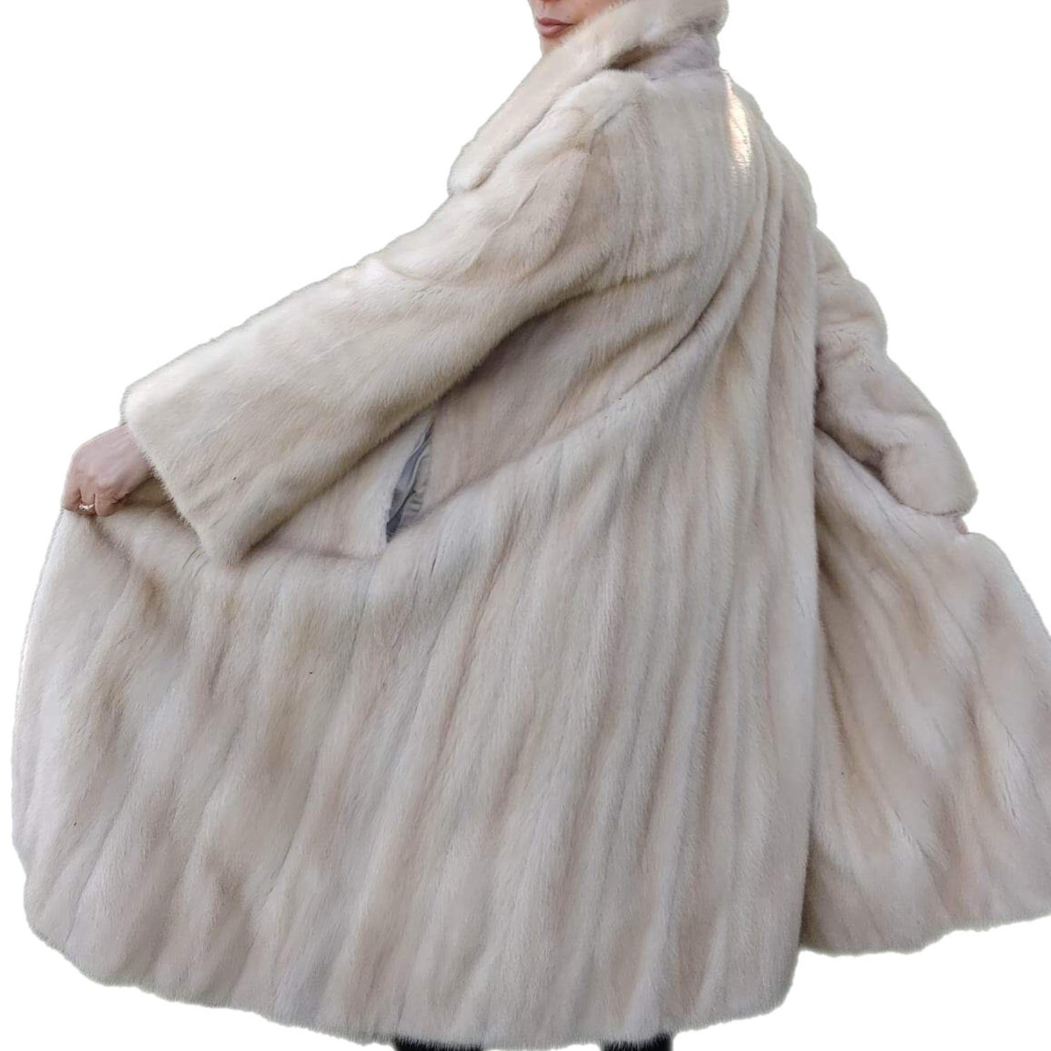 ~Unused Blush Pastel Mink Fur Coat (Size 12 - L)  For Sale 3