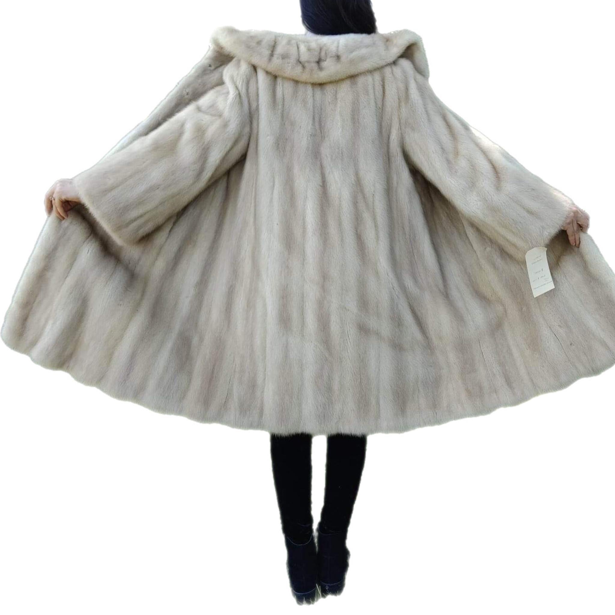 Women's ~Unused Blush Pastel Mink Fur Coat (Size 12 - L) 