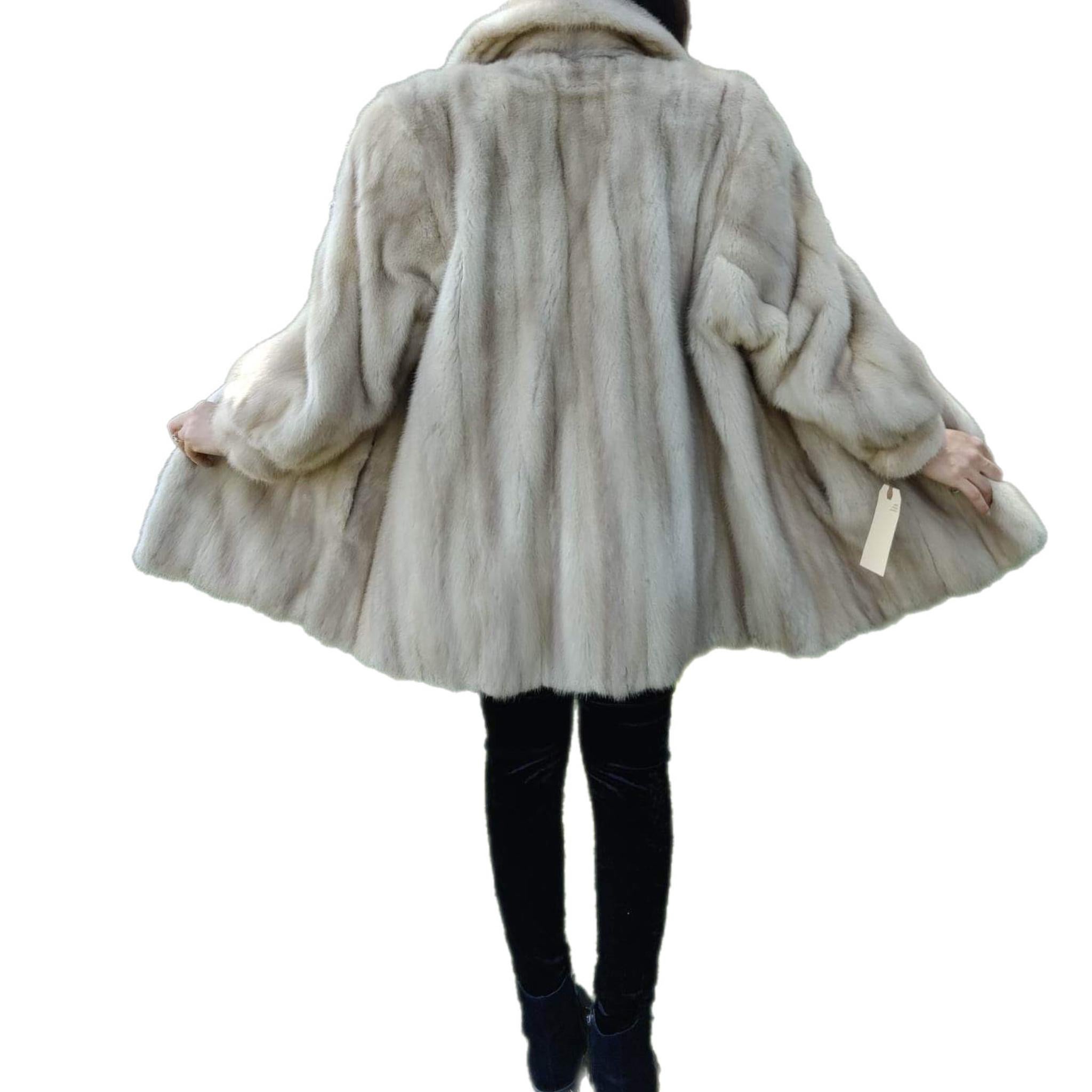~Unused Blush Pastel Mink Fur Coat (Size 12 - L)  For Sale 4