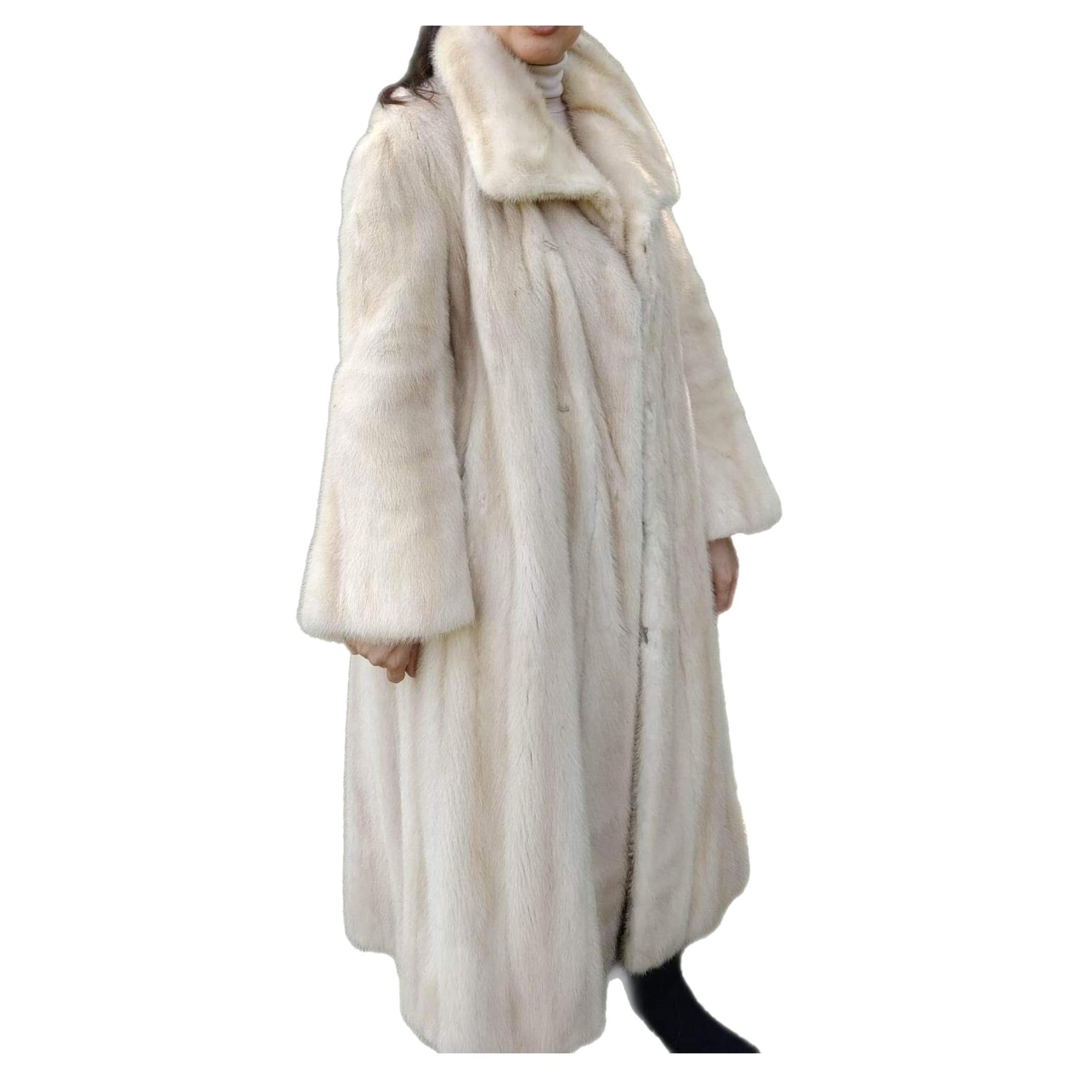 ~Unused Blush Pastel Mink Fur Coat (Size 12 - L)  For Sale