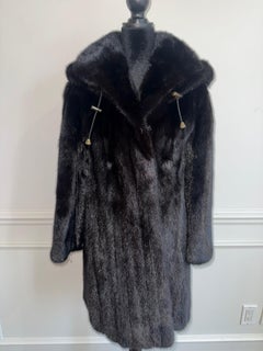 Unused Canada Majestic Mink fur coat with hood size 12-14 L