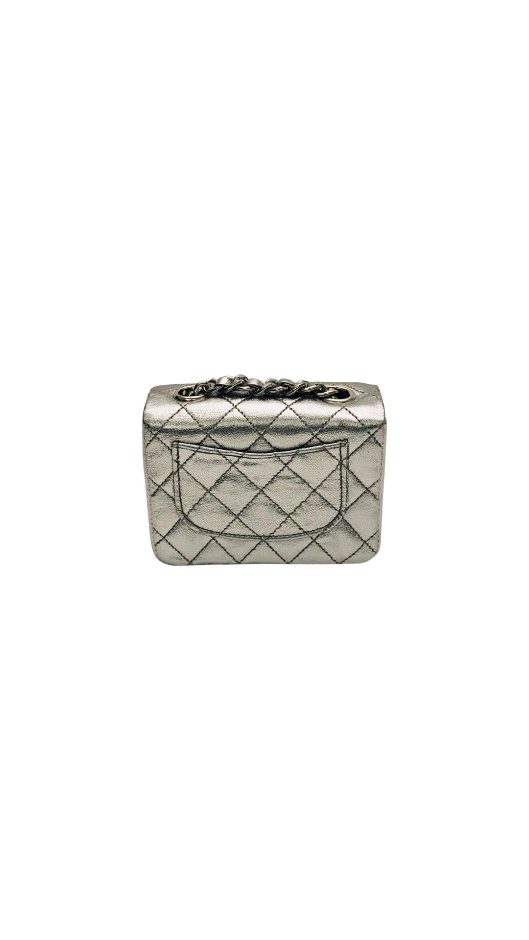 Women's or Men's Unused Chanel Silver Metallic Leather Micro Mini Chain Belt Bag For Sale