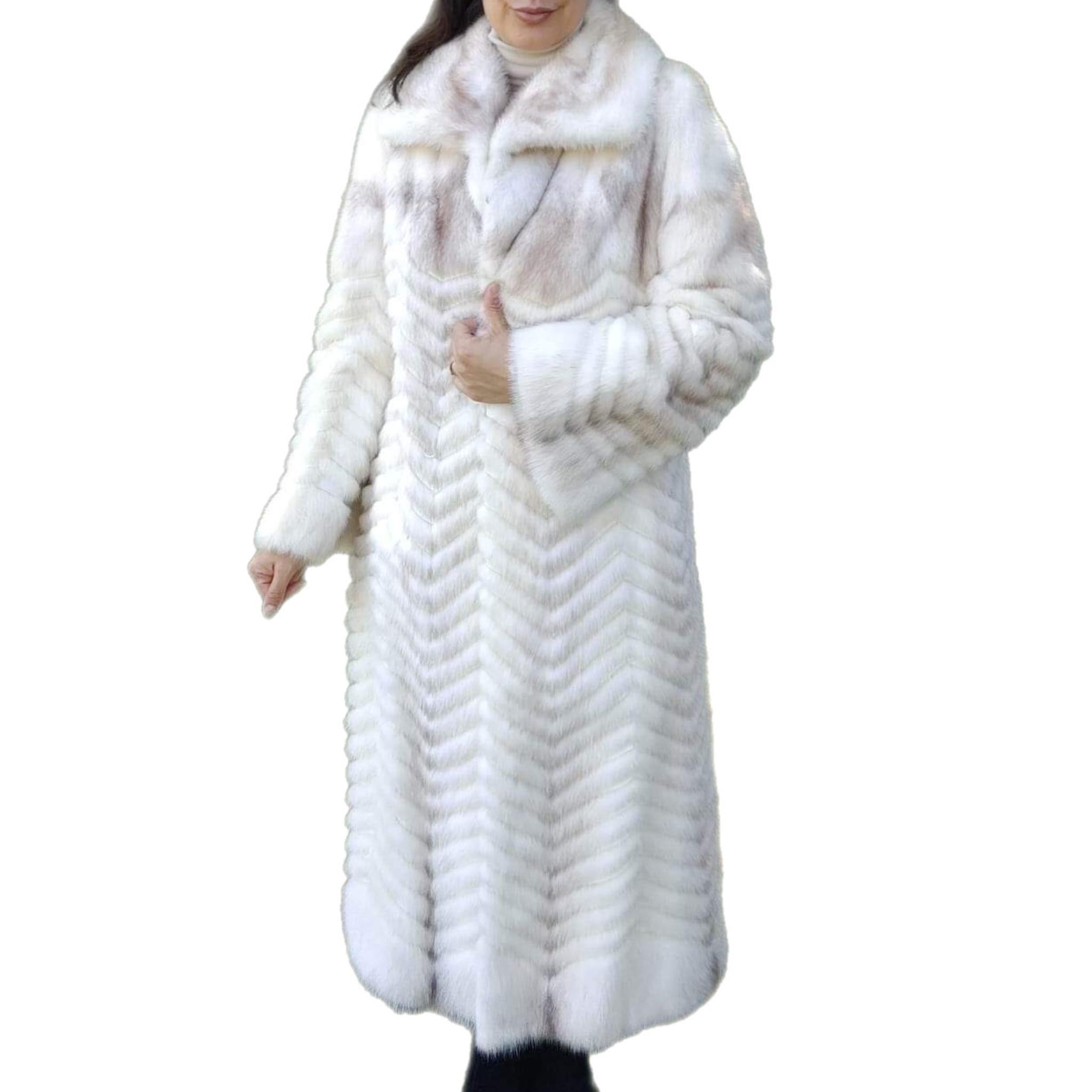 Women's ~Unused Cross Mink white Fur Coat (Size 6 - S) 