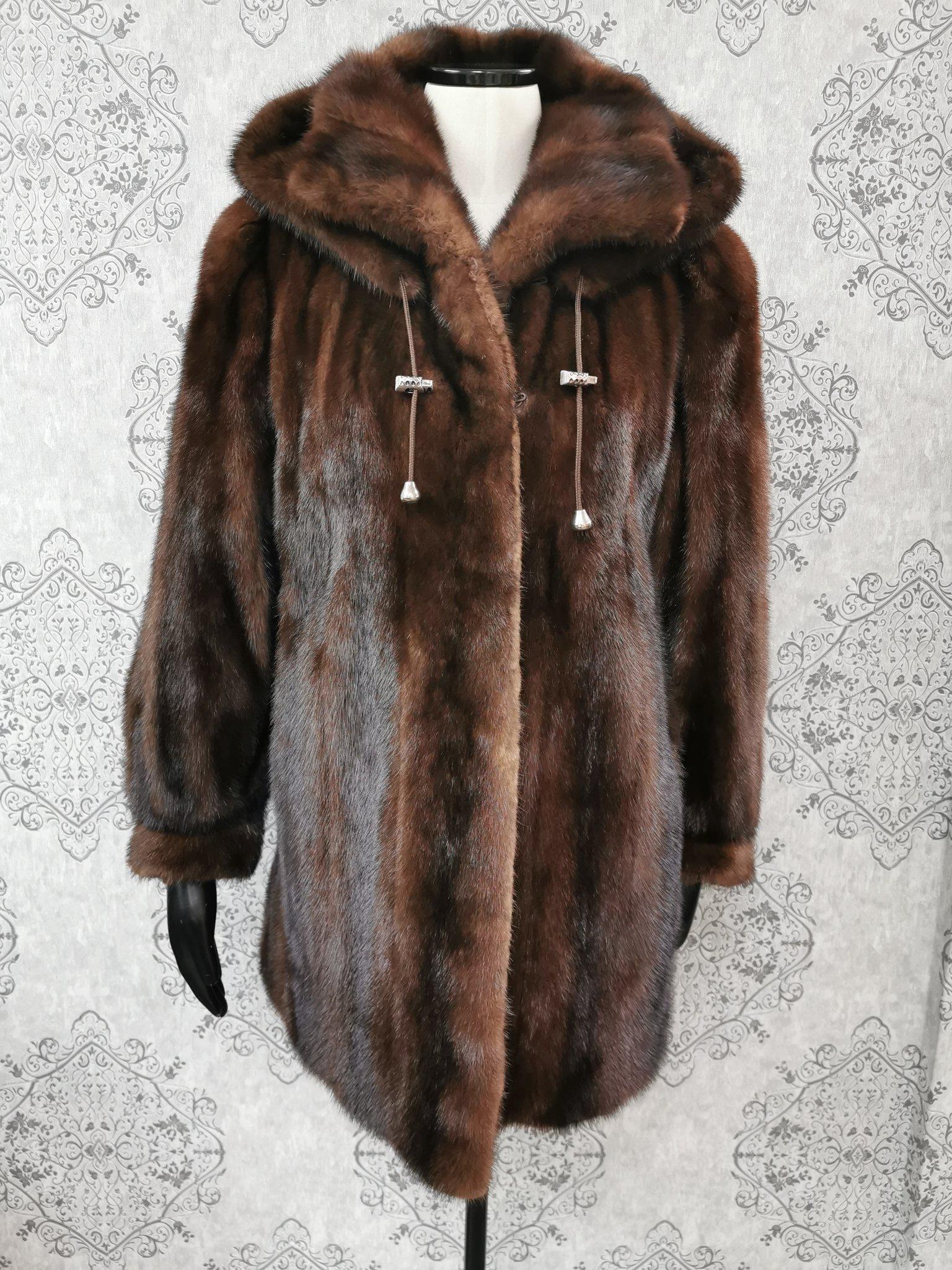 Nero Cappotto di pelliccia di visone demi buff non usato con cappuccio taglia 10 in vendita