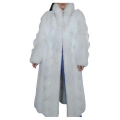 Cappotto leggero Saga Furs in pelliccia di volpe bianca taglia 12 L., inutilizzato