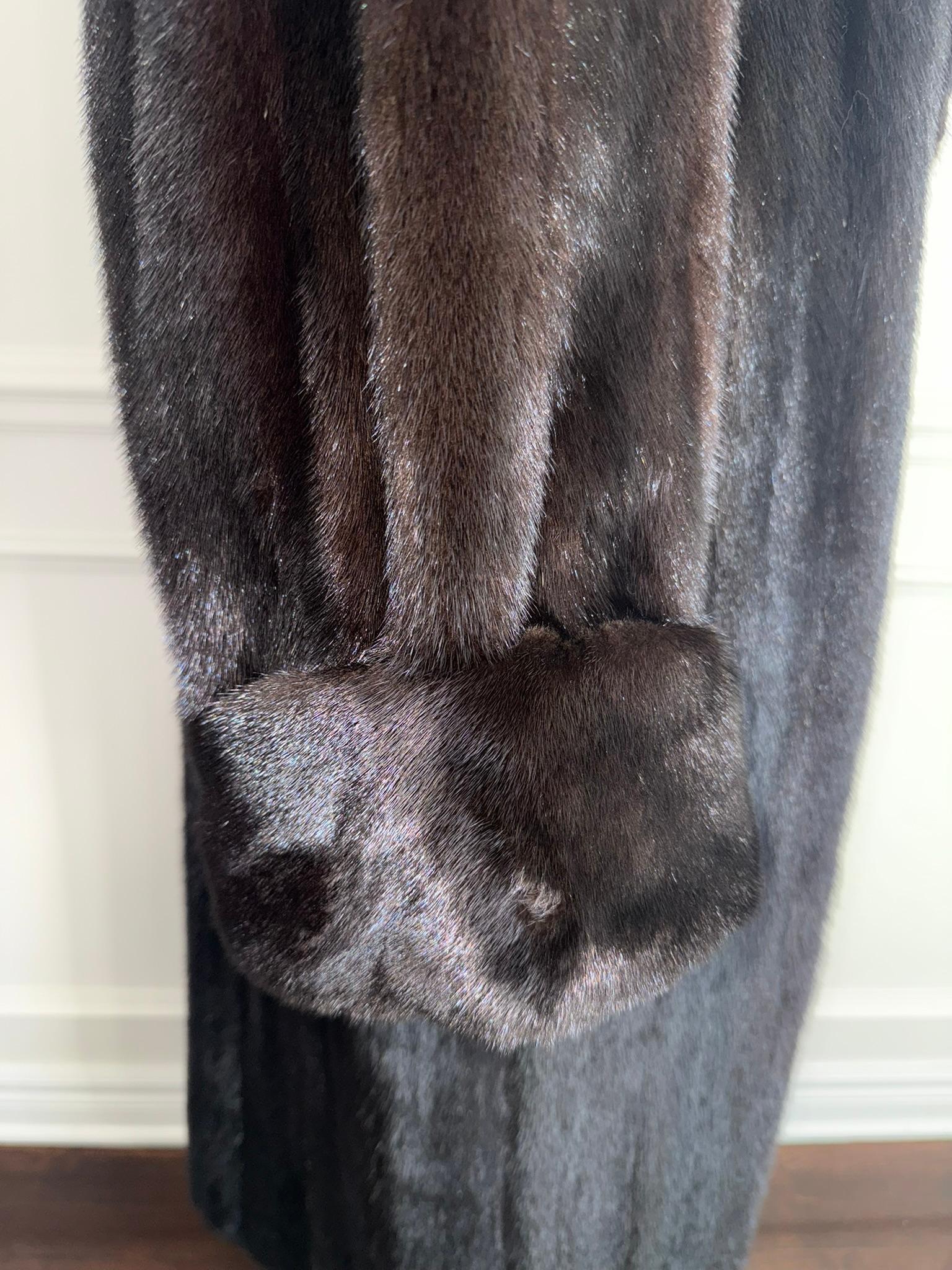 Noir Manteau de fourrure miniature non utilisé taille 12 L en vente