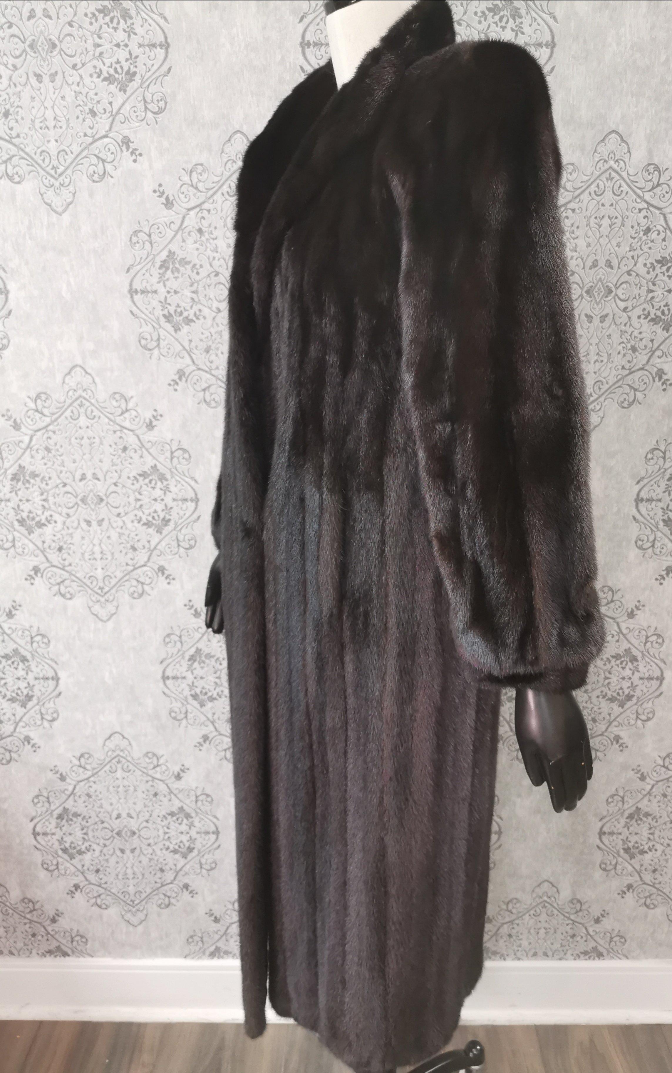 Noir Perry Ellis Ranch - Manteau en fourrure de vison, état neuf, taille 10 à 10 M en vente