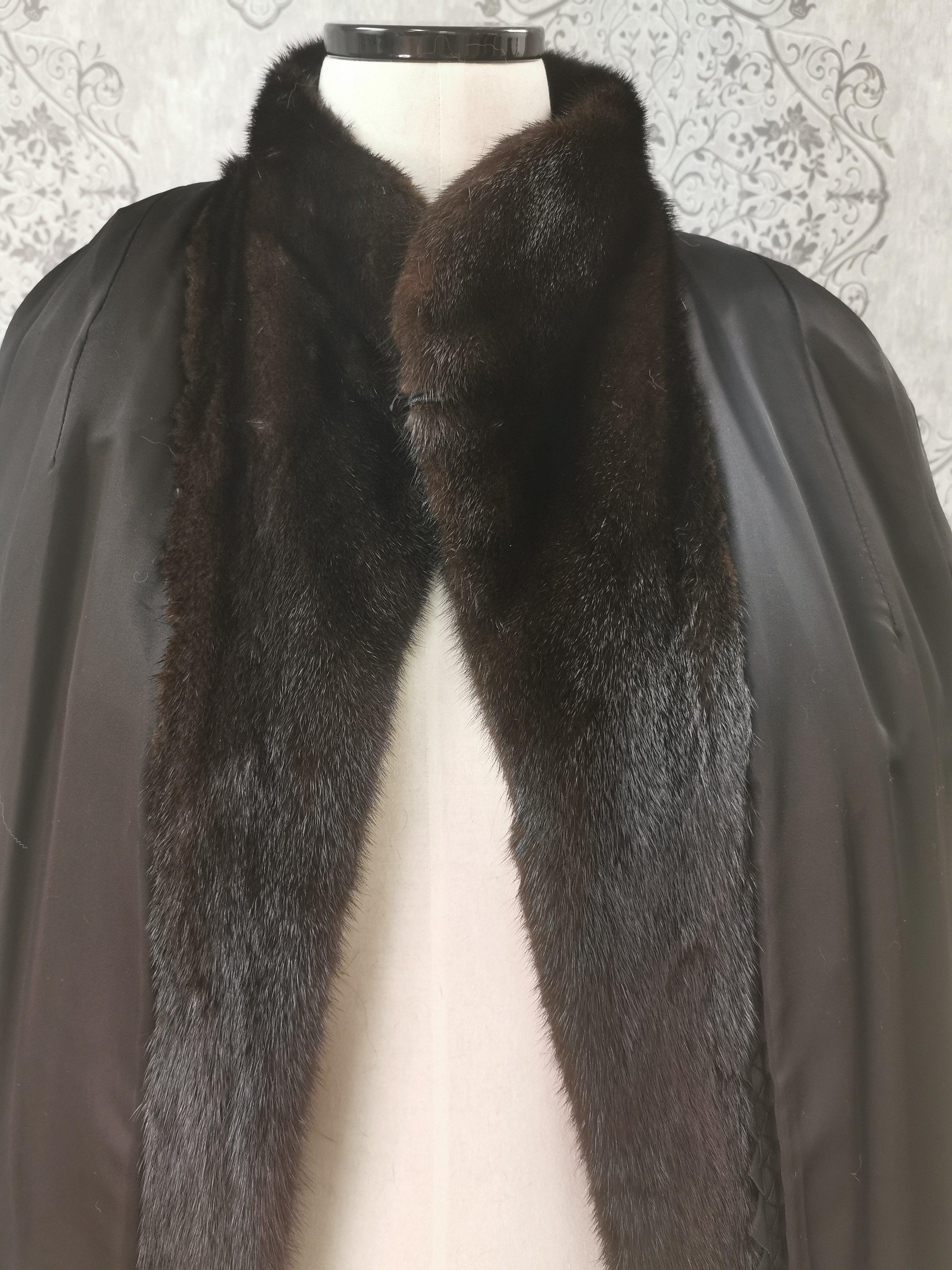 Women's or Men's Brand New Perry Ellis Ranch Mink Fur Coat (Size 10-M) For Sale