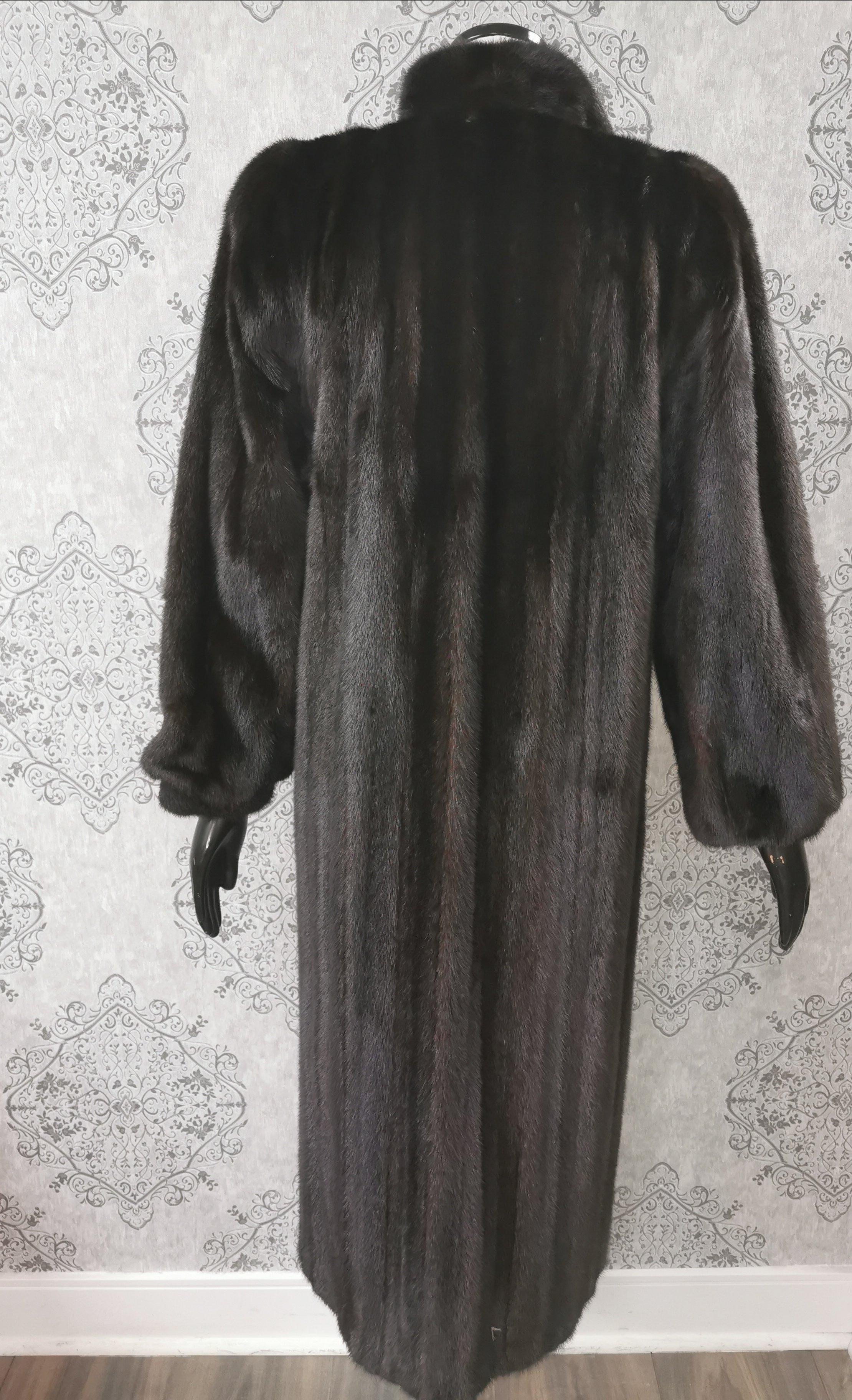 Brand New Perry Ellis Ranch Mink Fur Coat (Size 10-M) For Sale 1