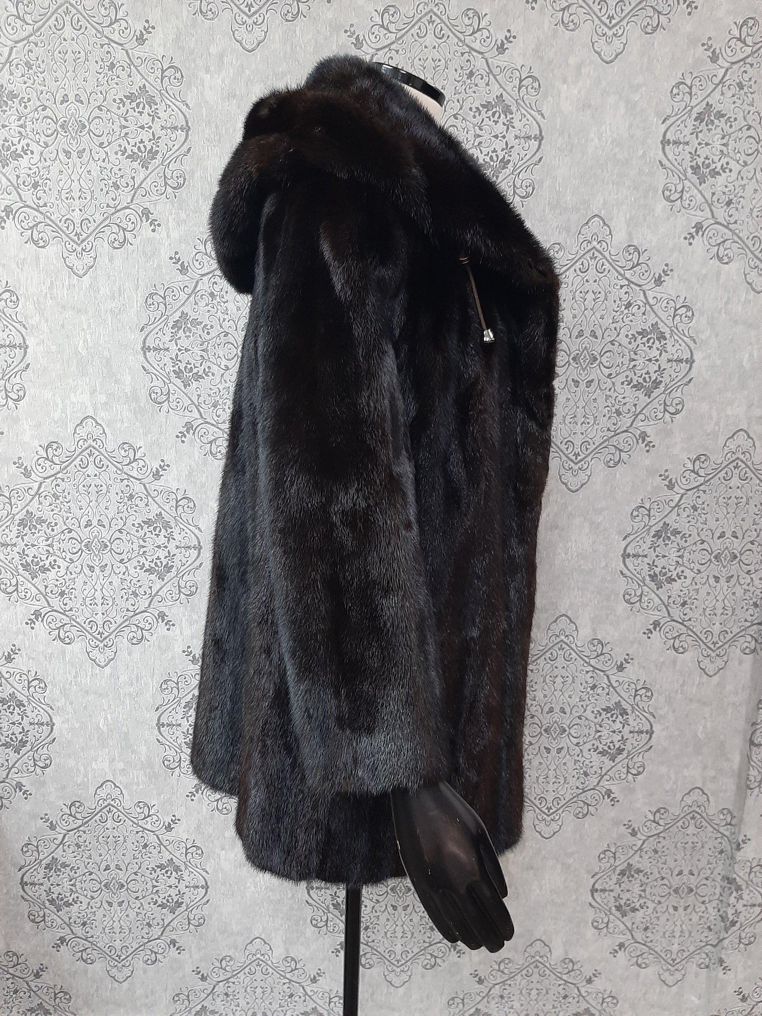Manteau de ranch non utilisé avec capuche taille 12 Excellent état - En vente à Montreal, Quebec