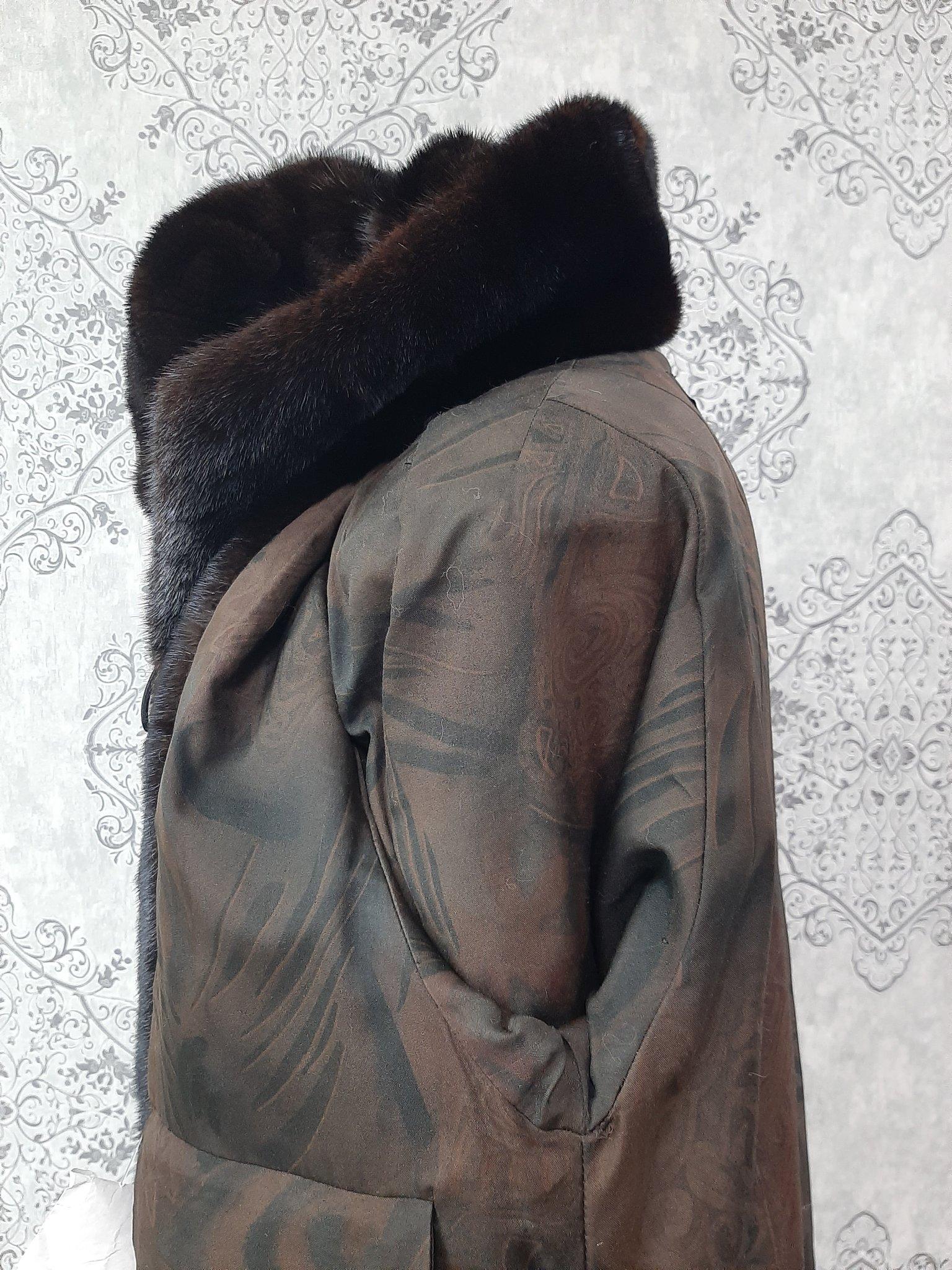 Unused ranch mink fur coat with a hood size 8 For Sale 1