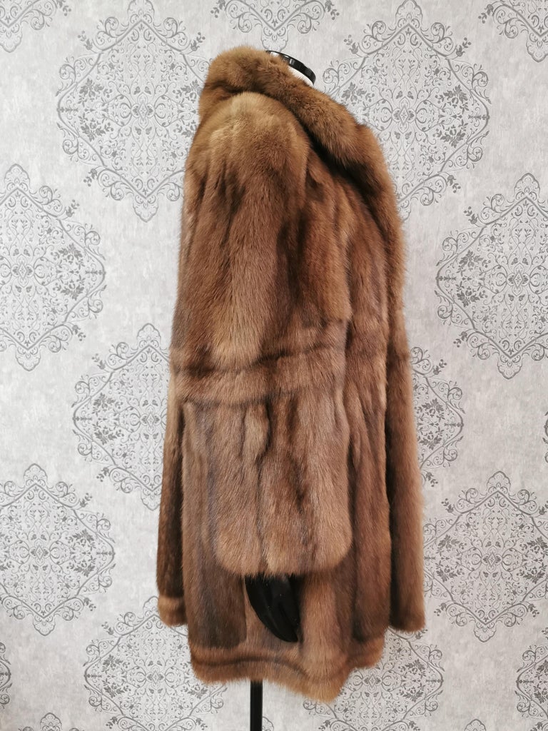 Manteau en fourrure de zibeline non utilisé, taille 20-22 XXL - En vente  sur 1stDibs