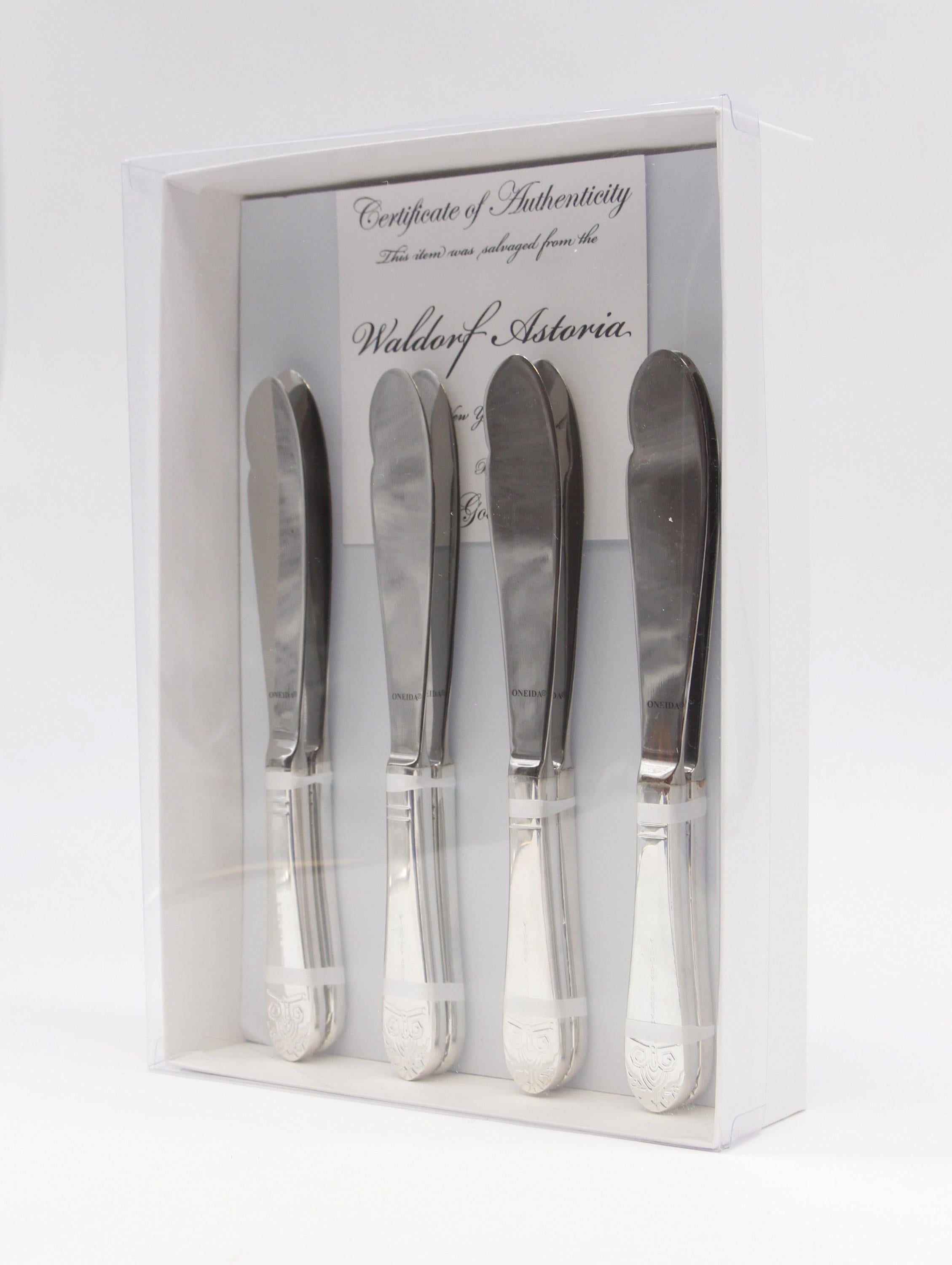 Unused Waldorf Astoria Hotel Art Deco 8 Fish Knife Set In Excellent Condition For Sale In New York, NY