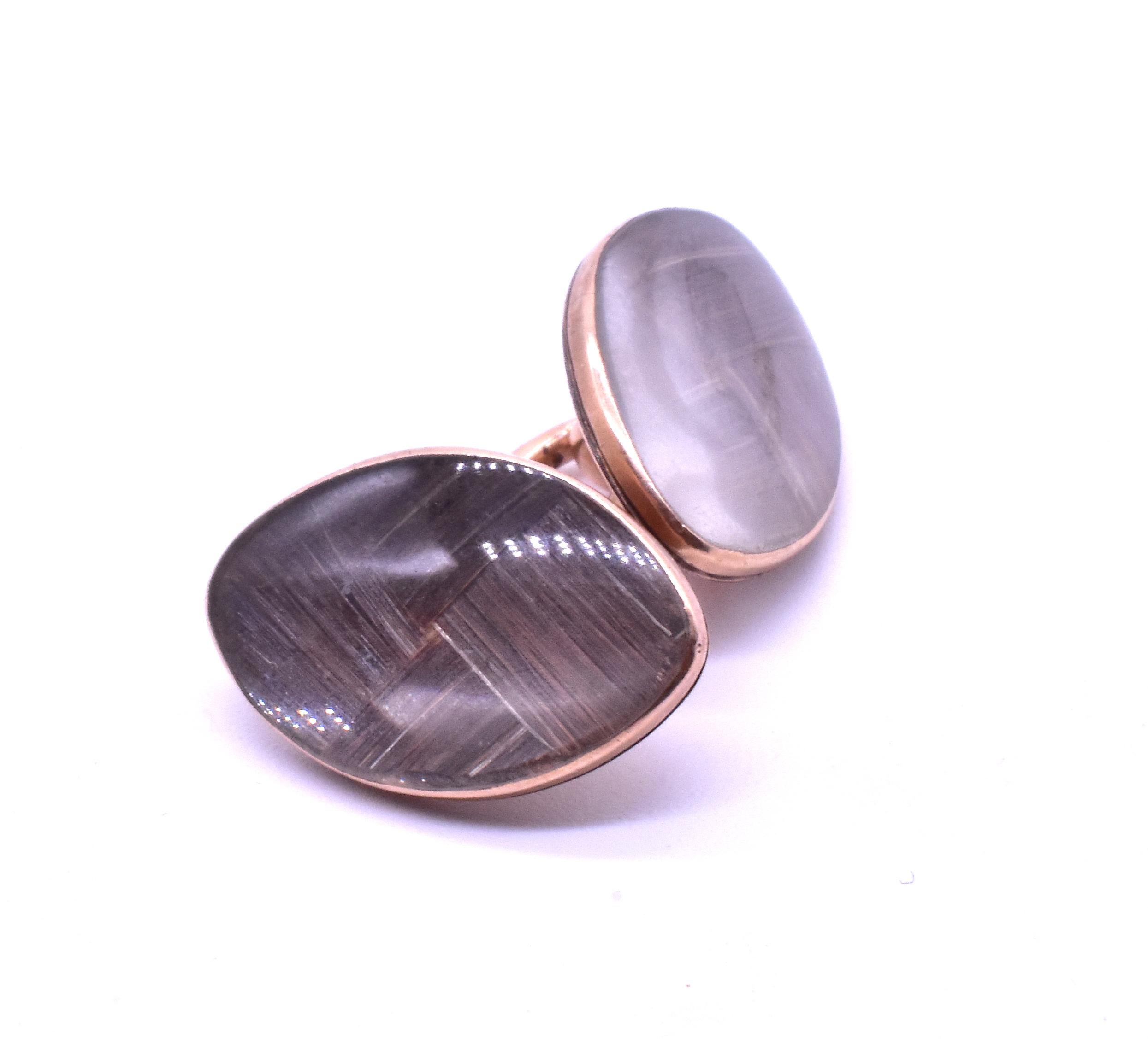 Unusual 15 Karat Plaited Hair Double Sided Cufflinks, circa 1860 In Excellent Condition For Sale In Baltimore, MD