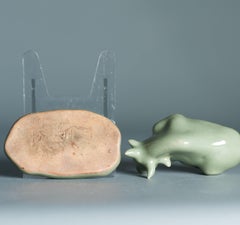 Unusual 17/18th Century Japanese/Chinese Porcelain Incense Container Ox celadon