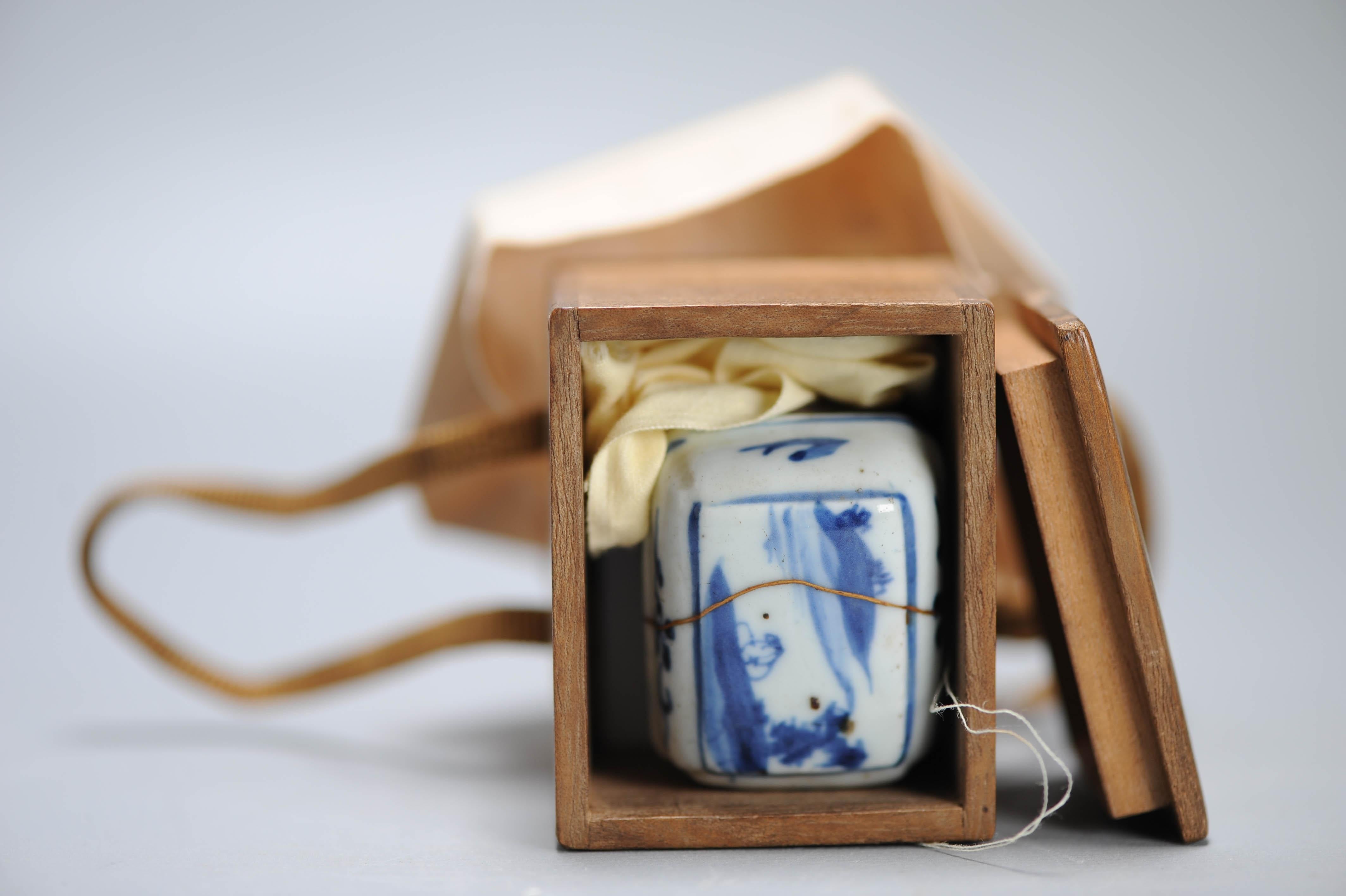 Unusual 17th Century Chinese Porcelain Ming Period Incense Container Tianqi For Sale 6
