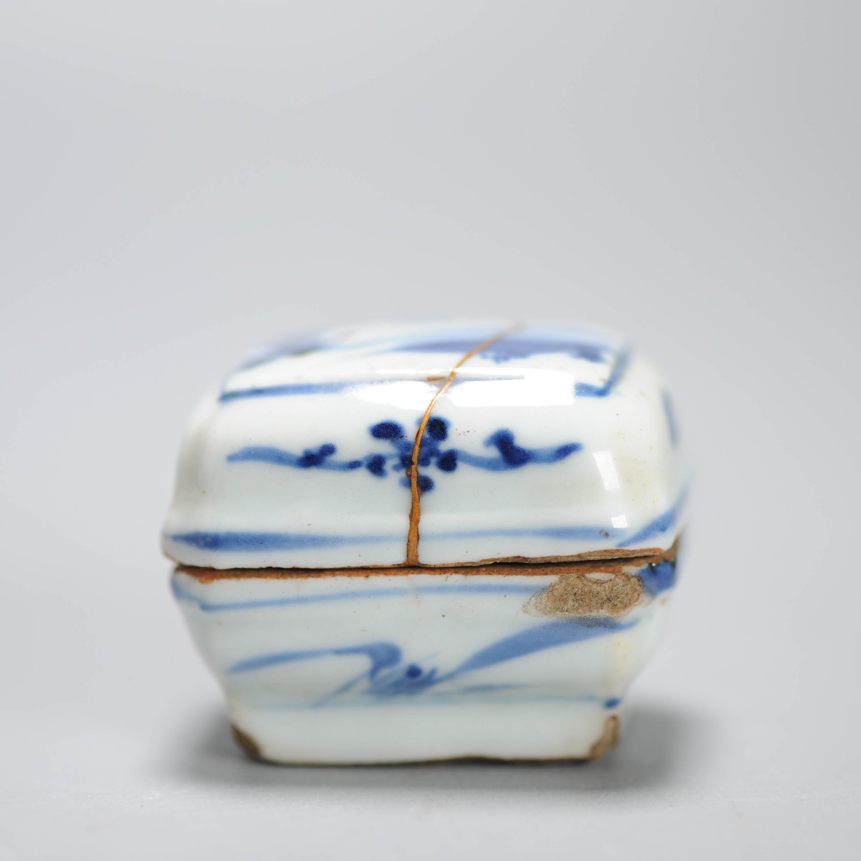 Unusual 17th Century Chinese Porcelain Ming Period Incense Container Tianqi For Sale 13