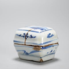 Unusual 17th Century Chinese Porcelain Ming Period Incense Container Tianqi