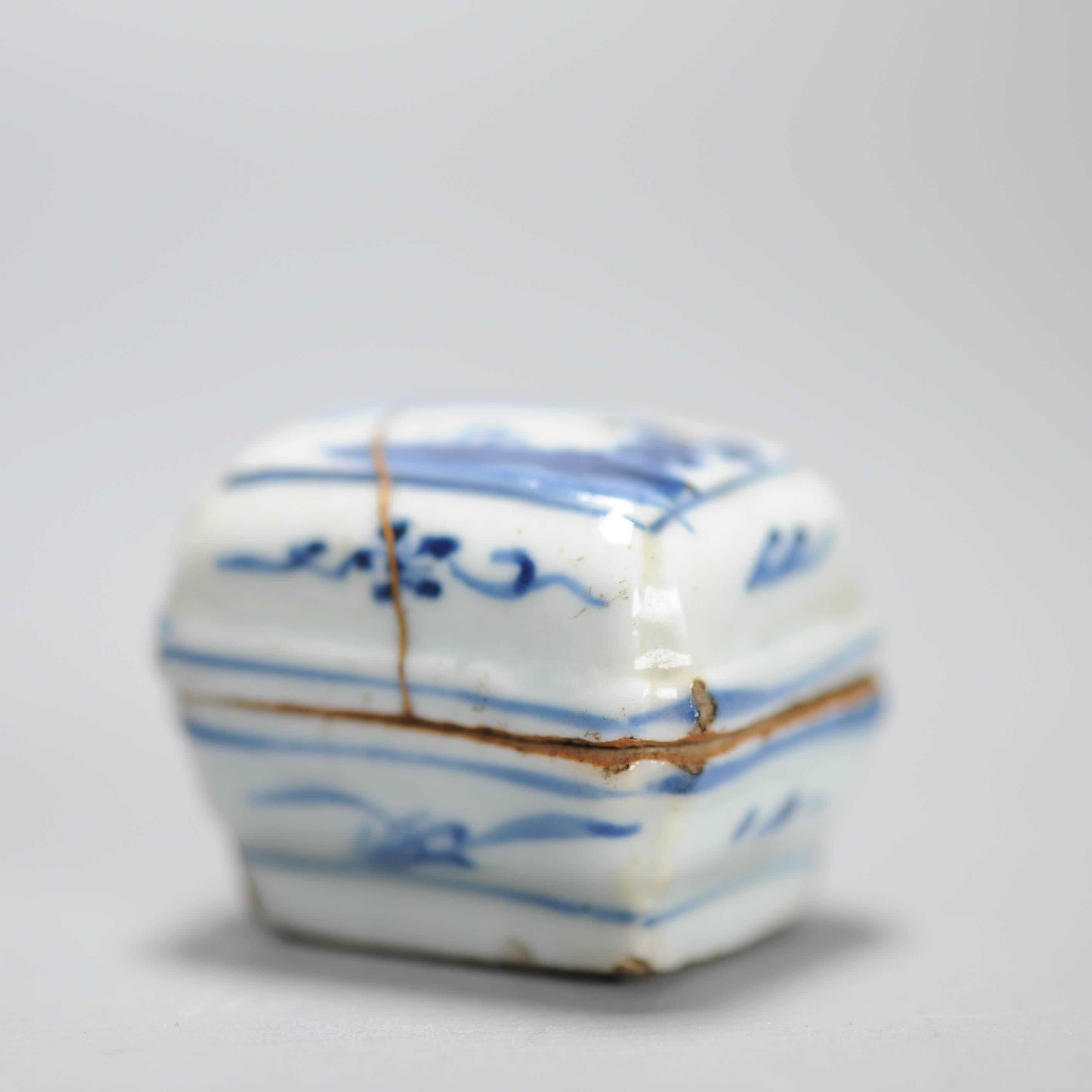 18th Century and Earlier Unusual 17th Century Chinese Porcelain Ming Period Incense Container Tianqi For Sale