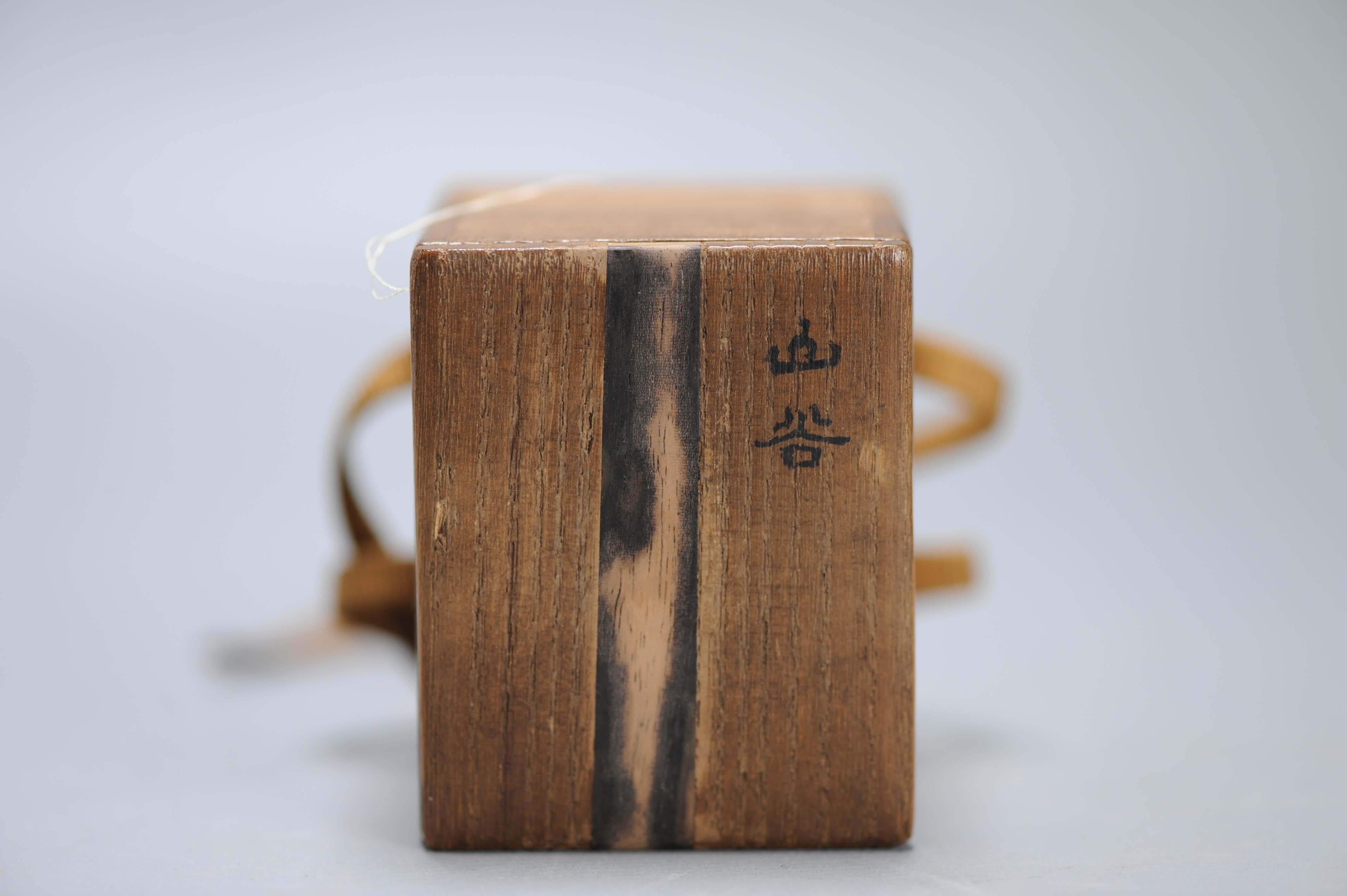 Unusual 17th Century Chinese Porcelain Ming Period Incense Container Tianqi For Sale 1