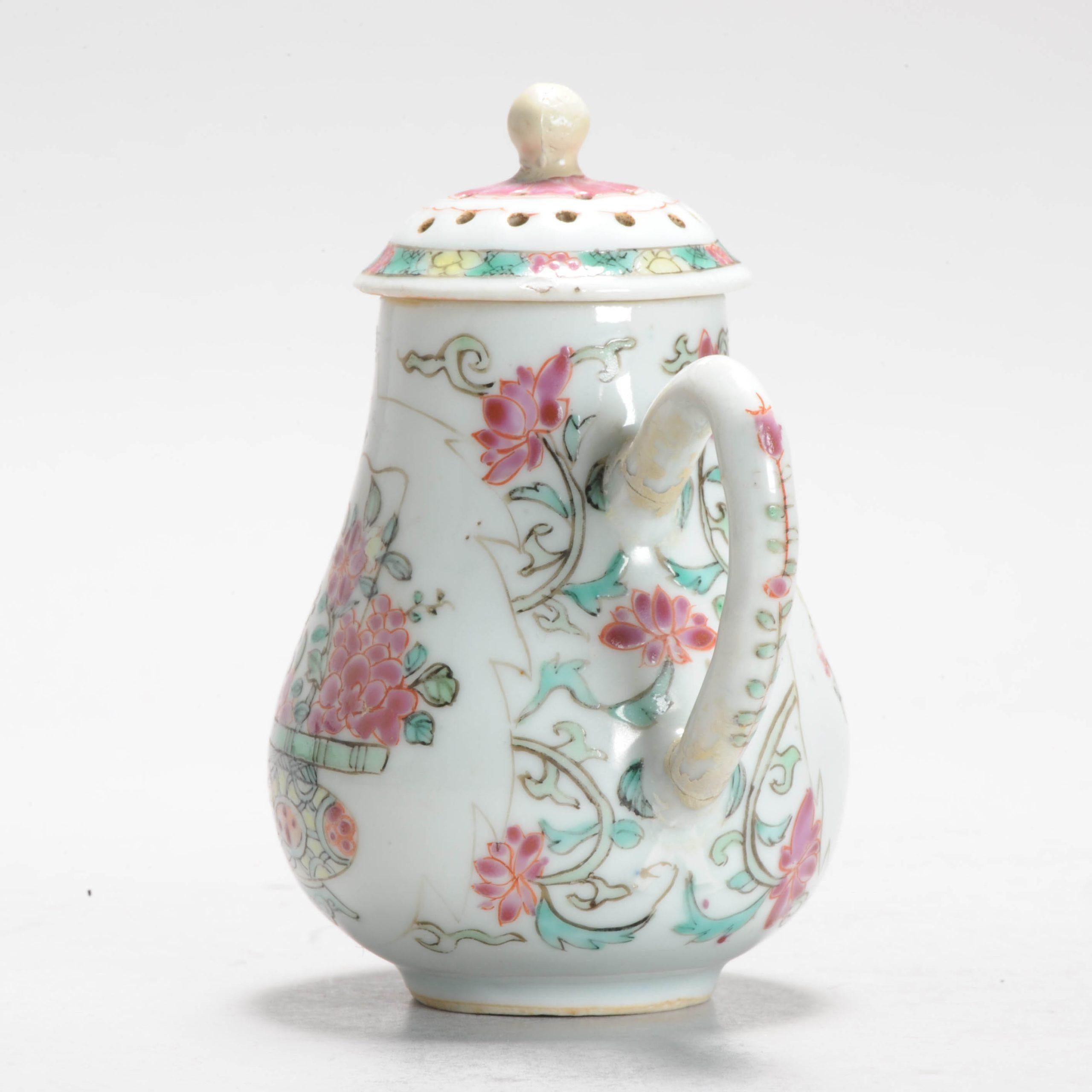 Inusual cesta de flores de porcelana china Famille Rose Qianlong de 18C CAJA DE AZÚCAR en venta 7