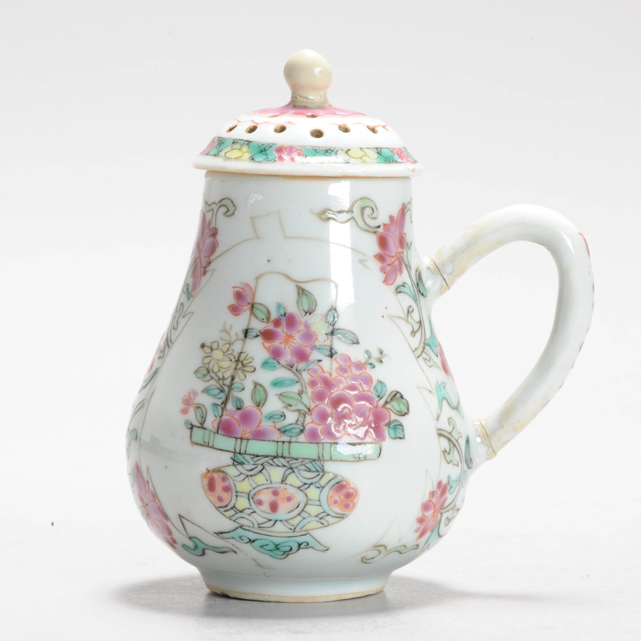 Inusual cesta de flores de porcelana china Famille Rose Qianlong de 18C CAJA DE AZÚCAR en venta 8