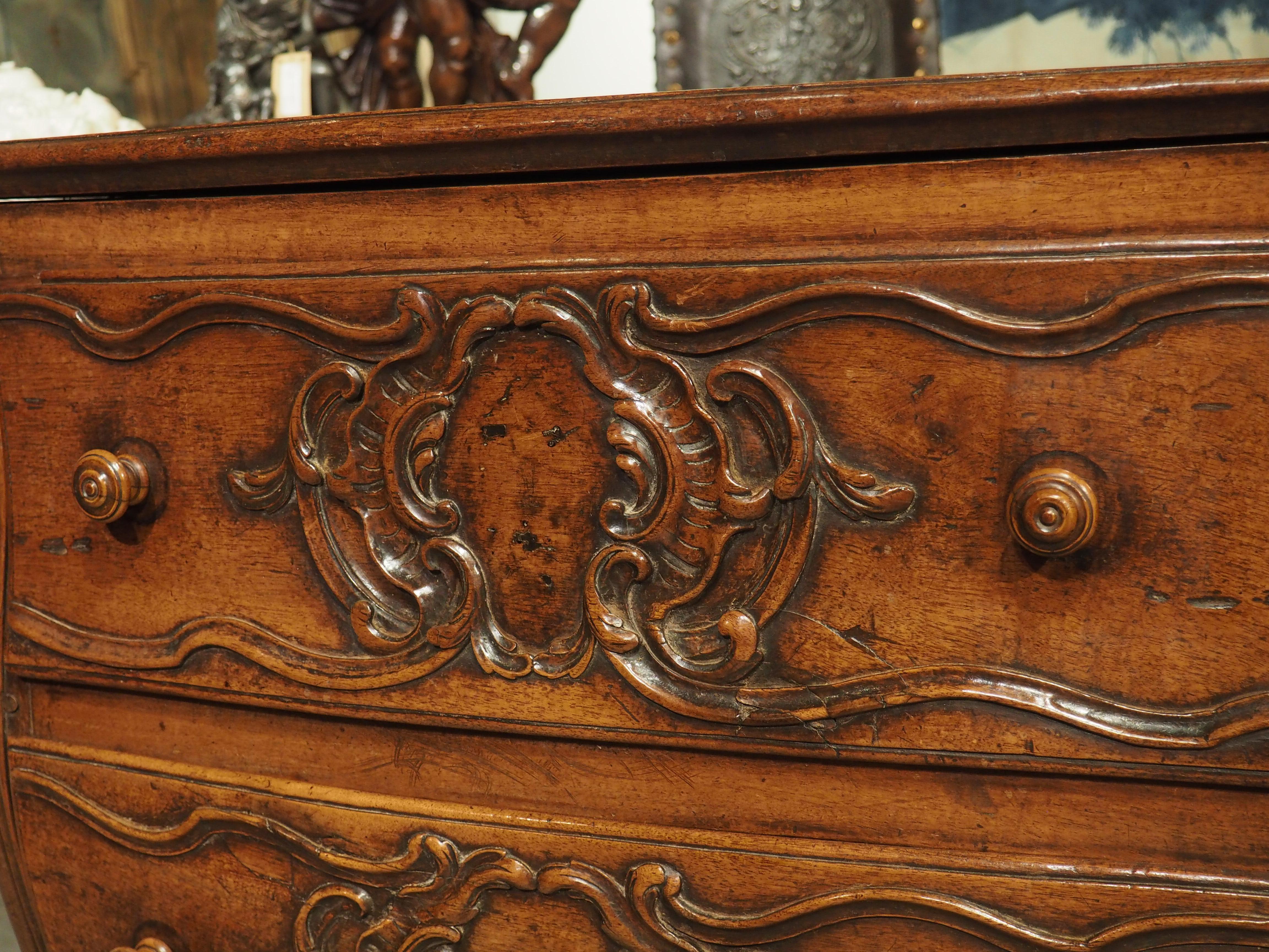 Unusual 18th Century Louis XV Period Walnut Wood Commode from Arles, France For Sale 13
