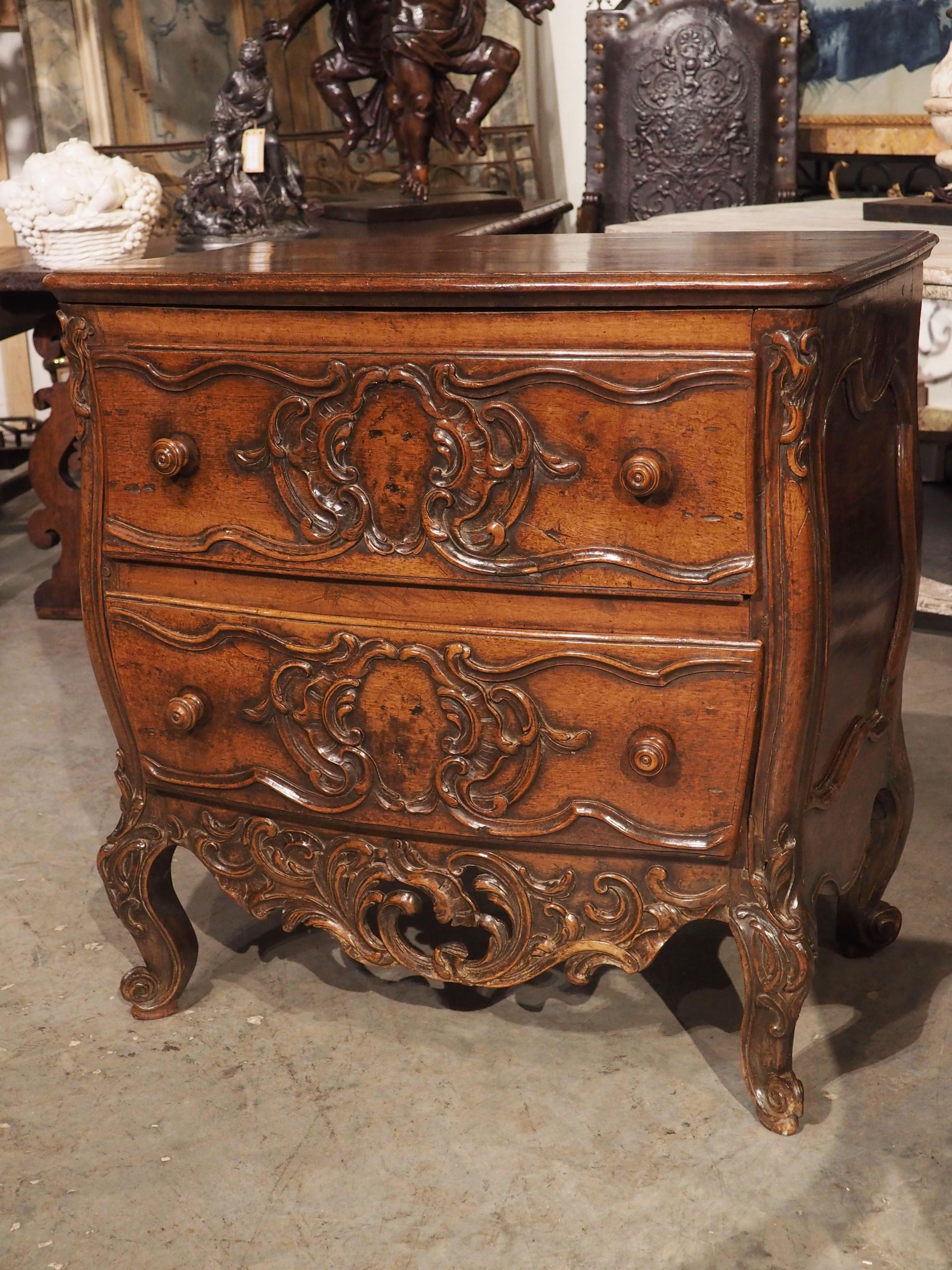 Unusual 18th Century Louis XV Period Walnut Wood Commode from Arles, France For Sale 14