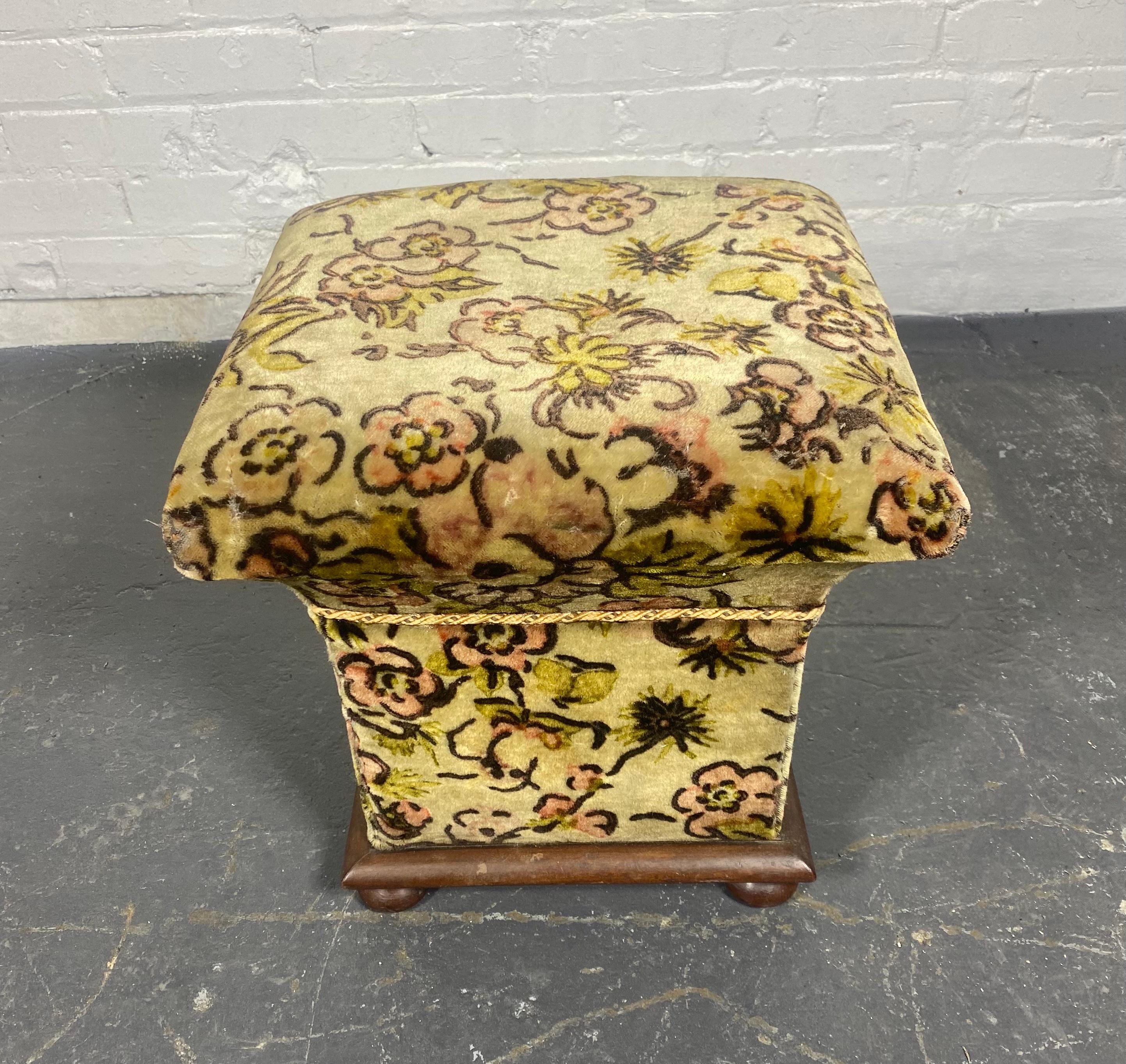 Unusual 1930s Art Deco Wood and Mohair Ottoman / Foot Stool..Great form and proportion. Wonderful stylized cut mohair patterned upholstery,, Minor loss / wear to original fabric (see photos) Solid mahogany or walnut base,  Functional and decorative