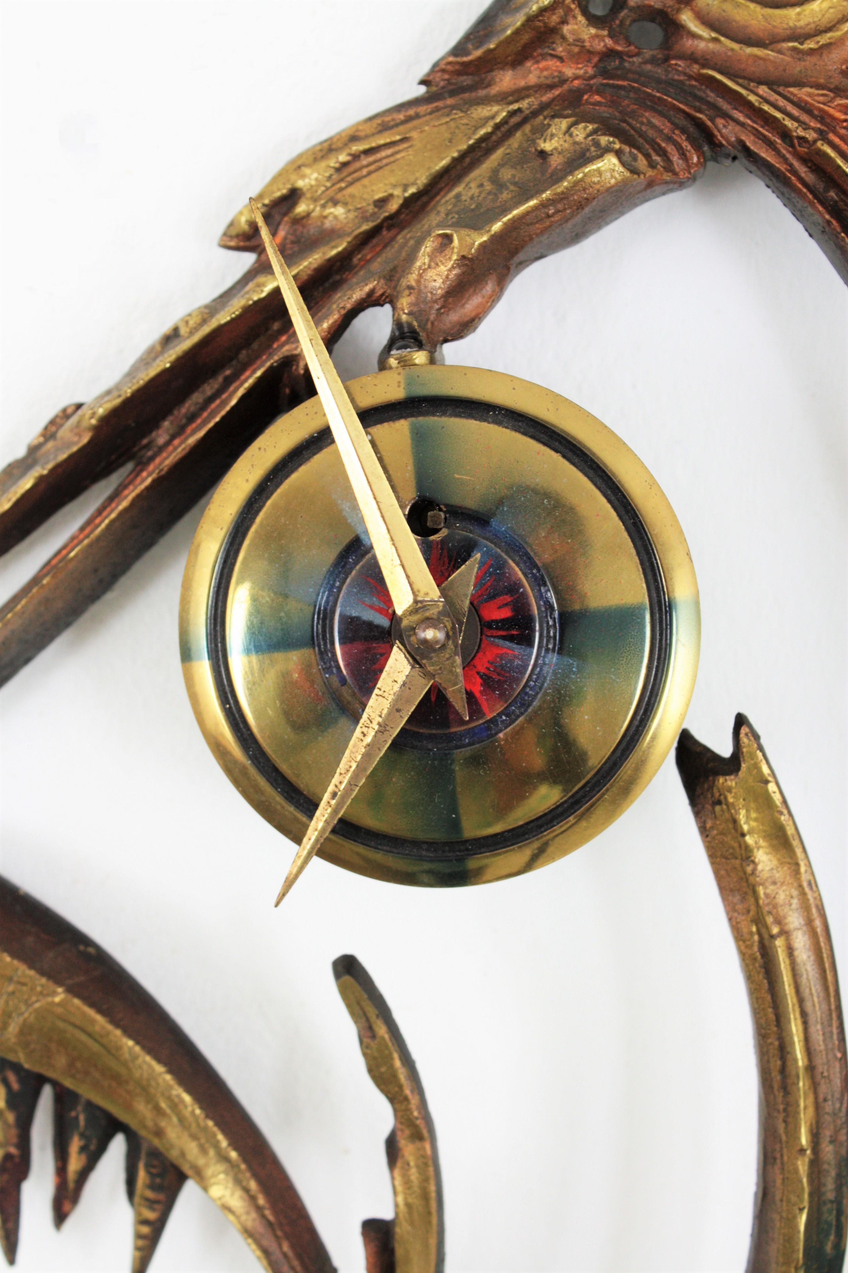 20th Century Brutalist Brass & Bronze Piranha Fish Wall Clock Sculpture, France, 1950s