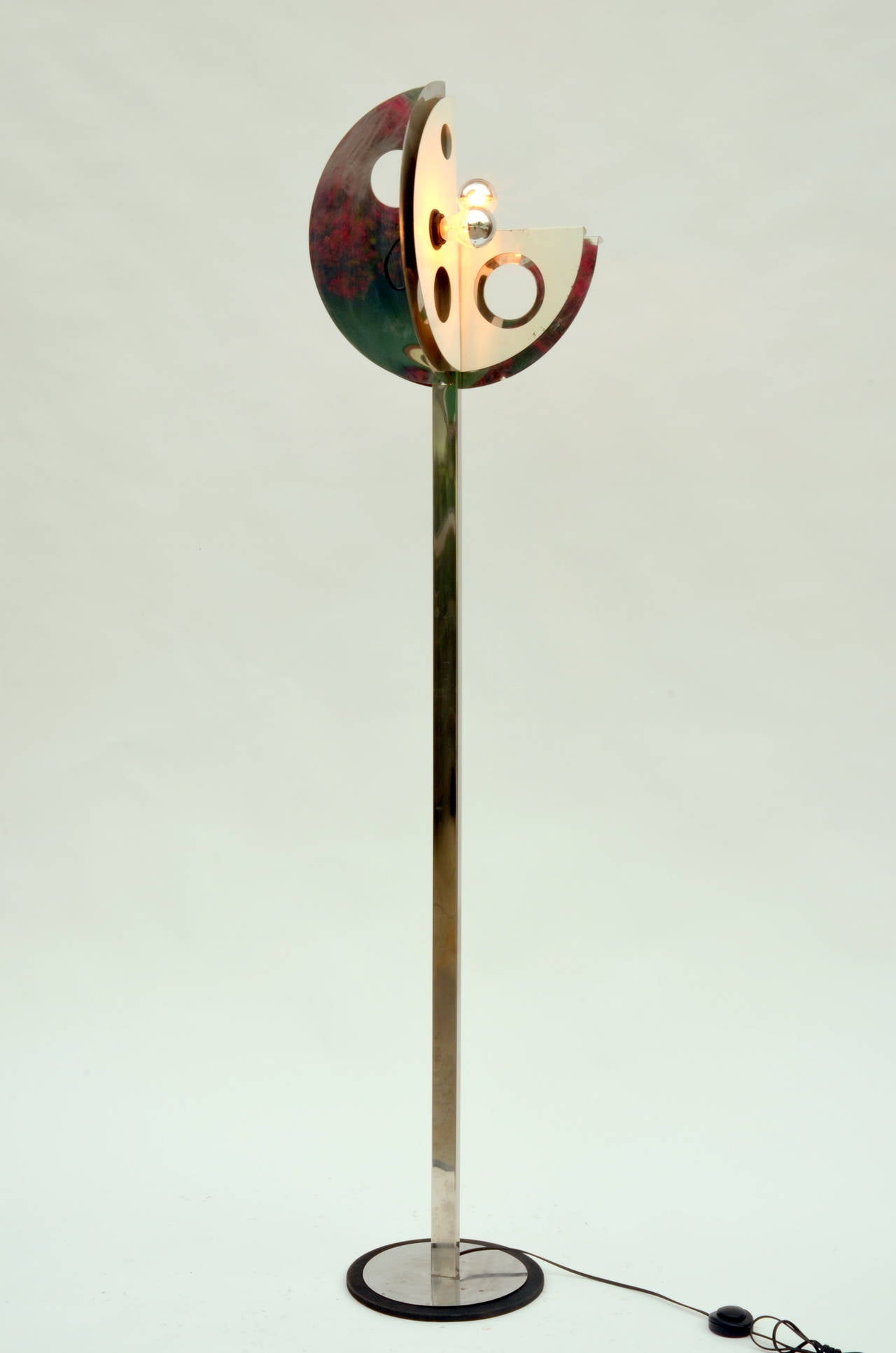 Unusual 1970s floor lamp in the style of Yonel Lebovici.