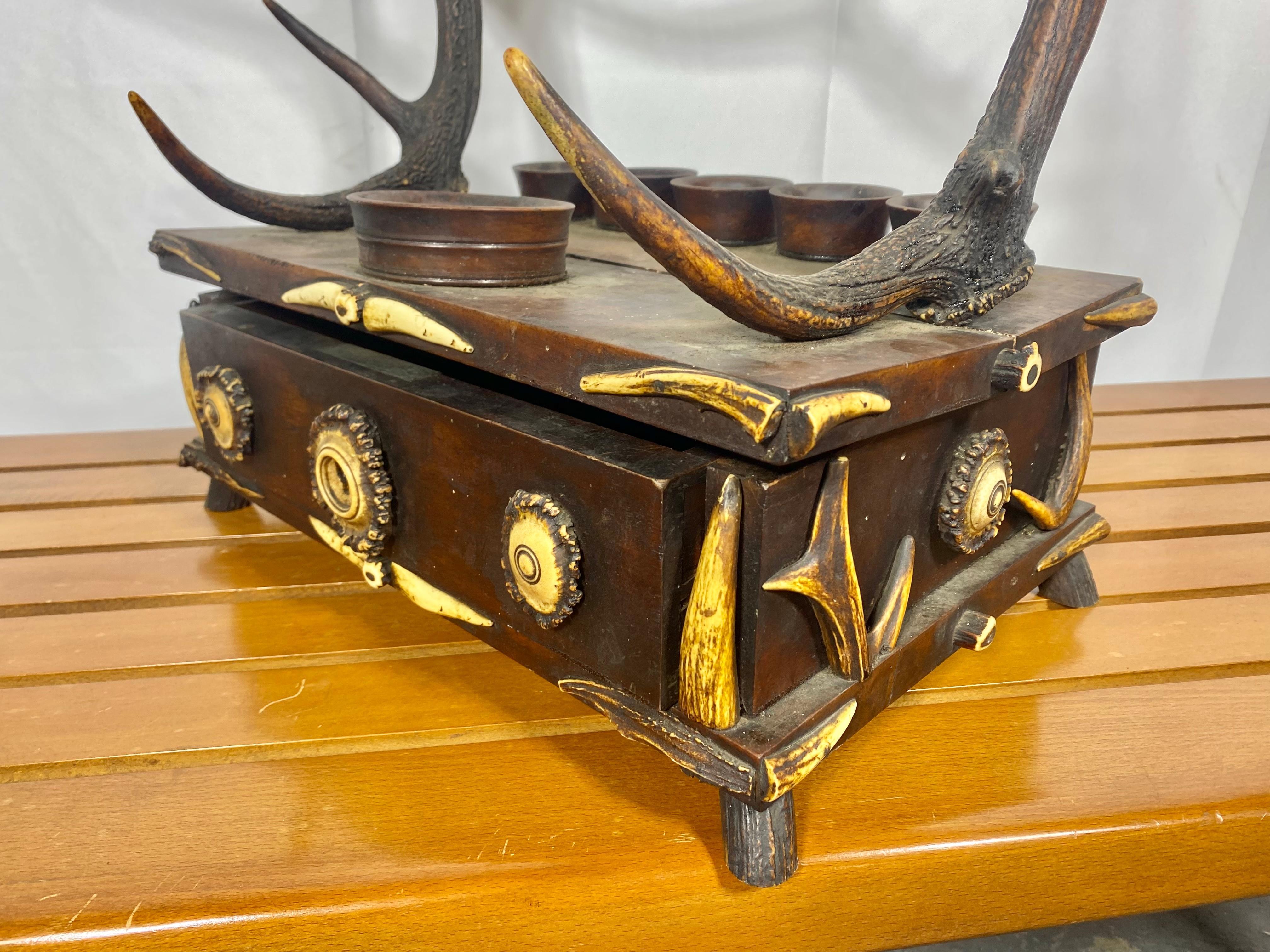 Adirondack Unusual 19th Century Antler horn / oak German Valet, box . Weidmanns Heil For Sale