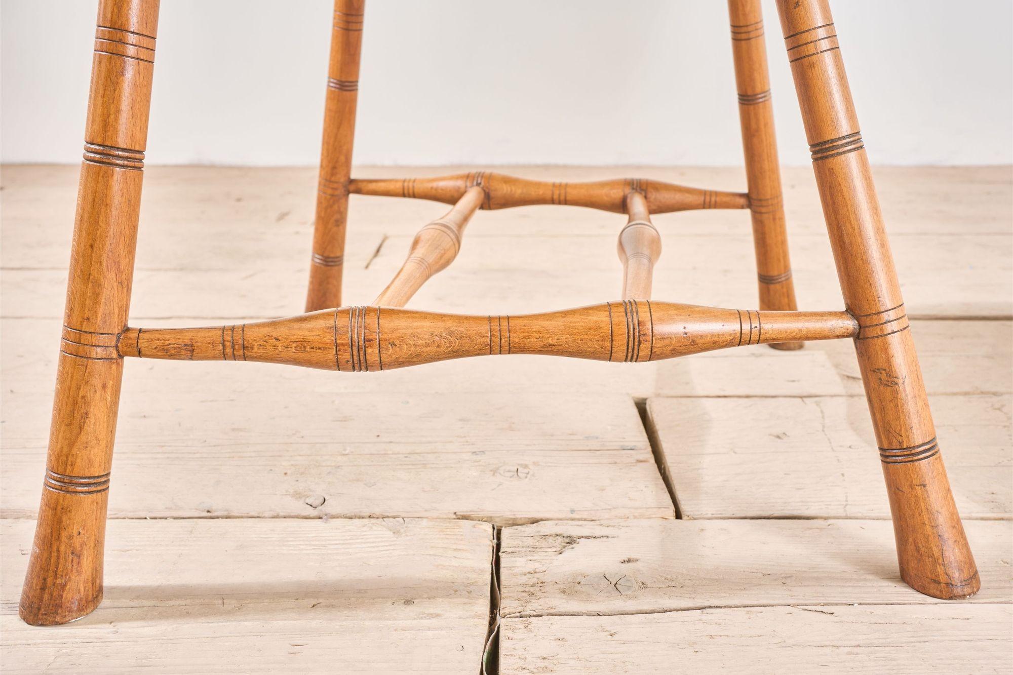 Inusual silla Windsor con respaldo de ala Arts and Crafts del siglo XIX en venta 8