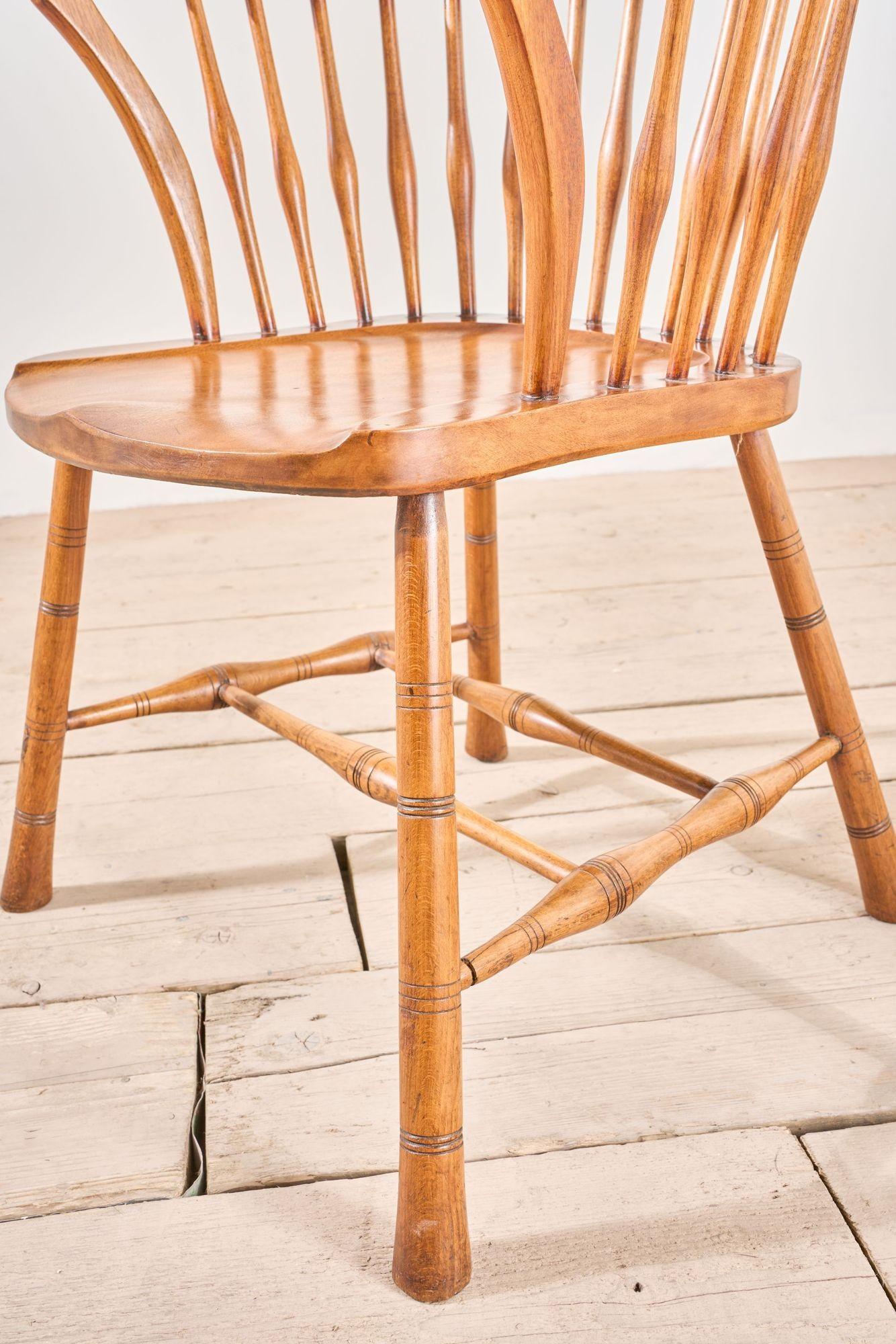 Inusual silla Windsor con respaldo de ala Arts and Crafts del siglo XIX en venta 4