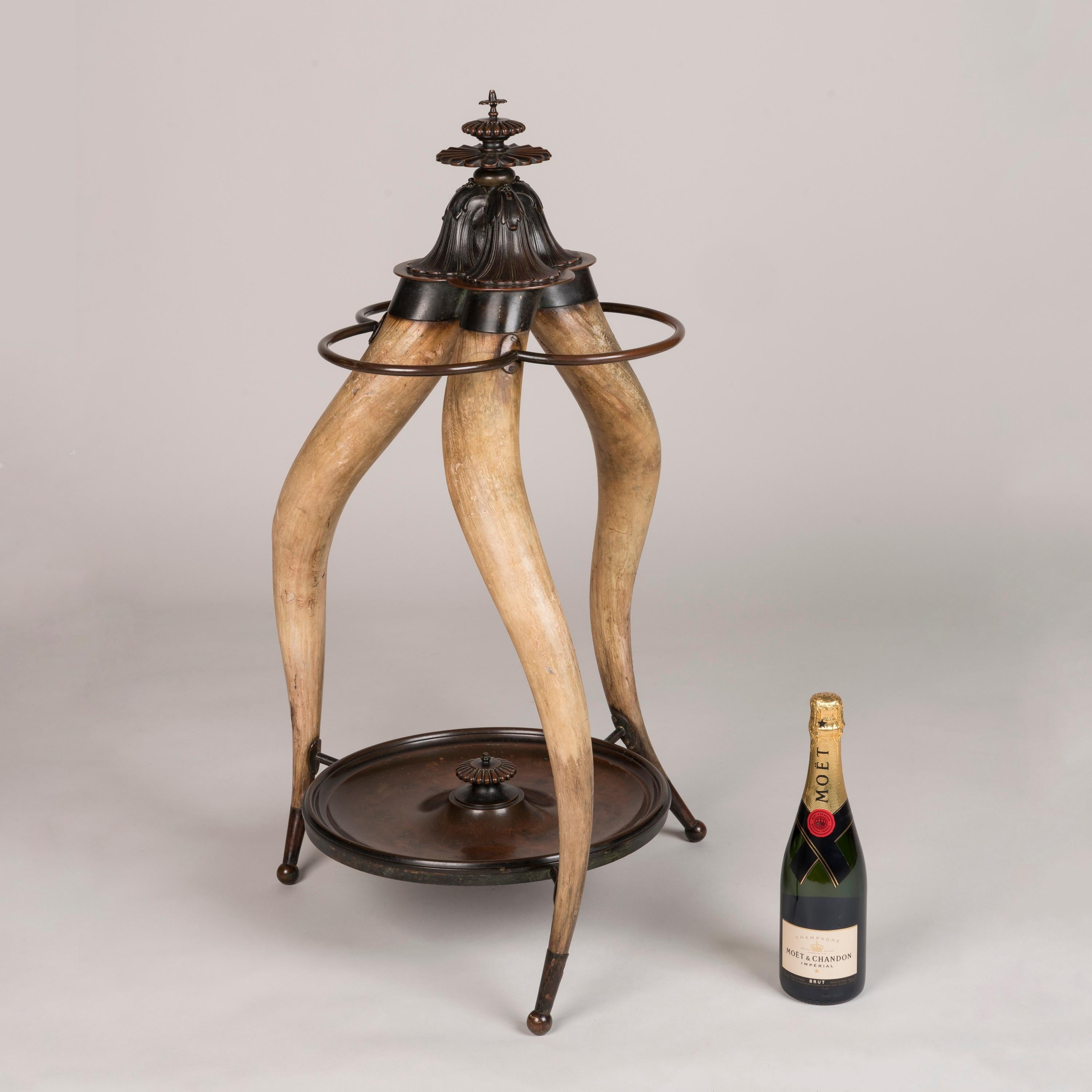 Unusual 19th Century Patinated Bronze-Mounted Longhorn Stick Stand In Good Condition For Sale In London, GB