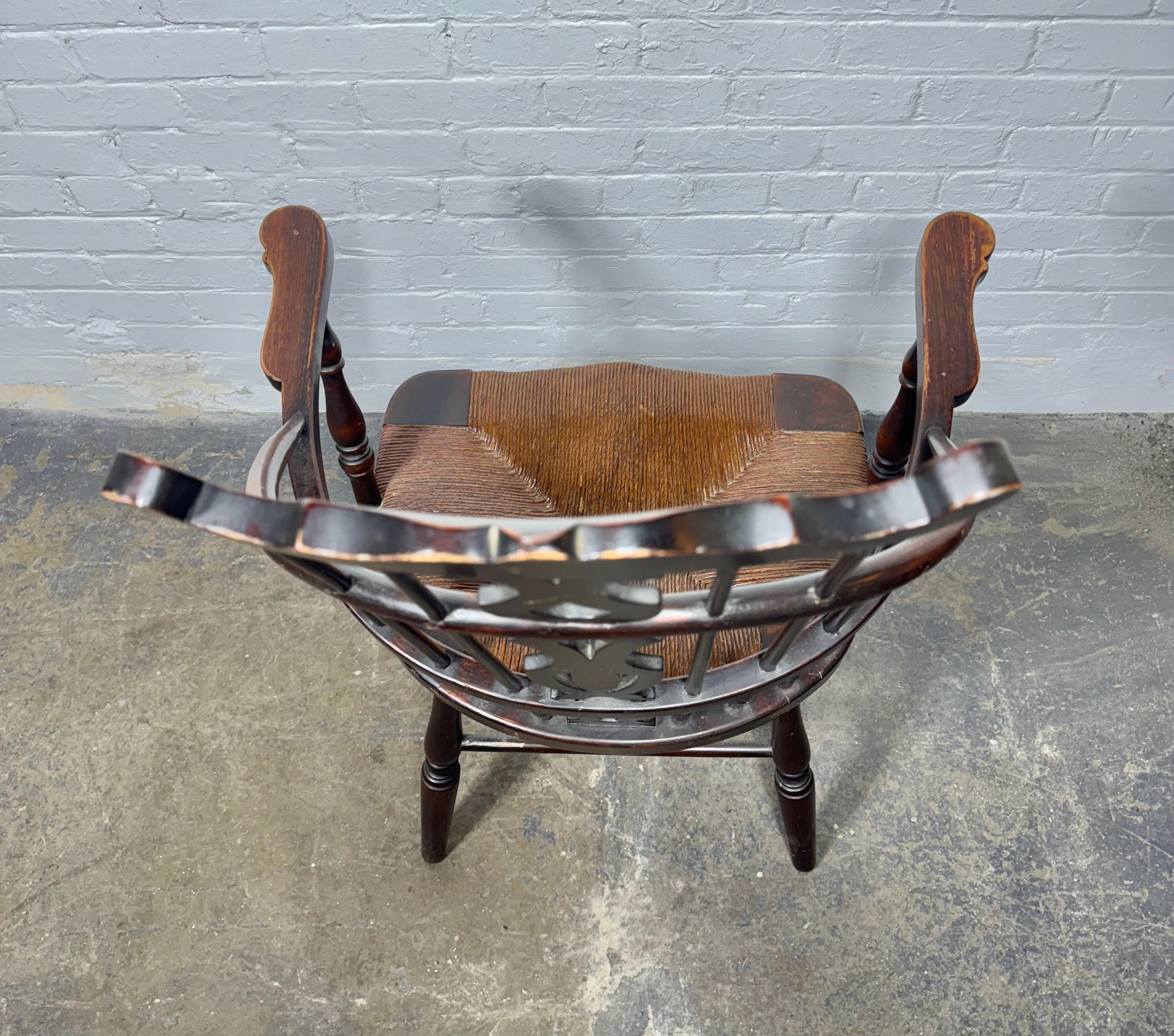 Anglais Chaise Windsor du 19ème siècle avec assise en jonc en vente