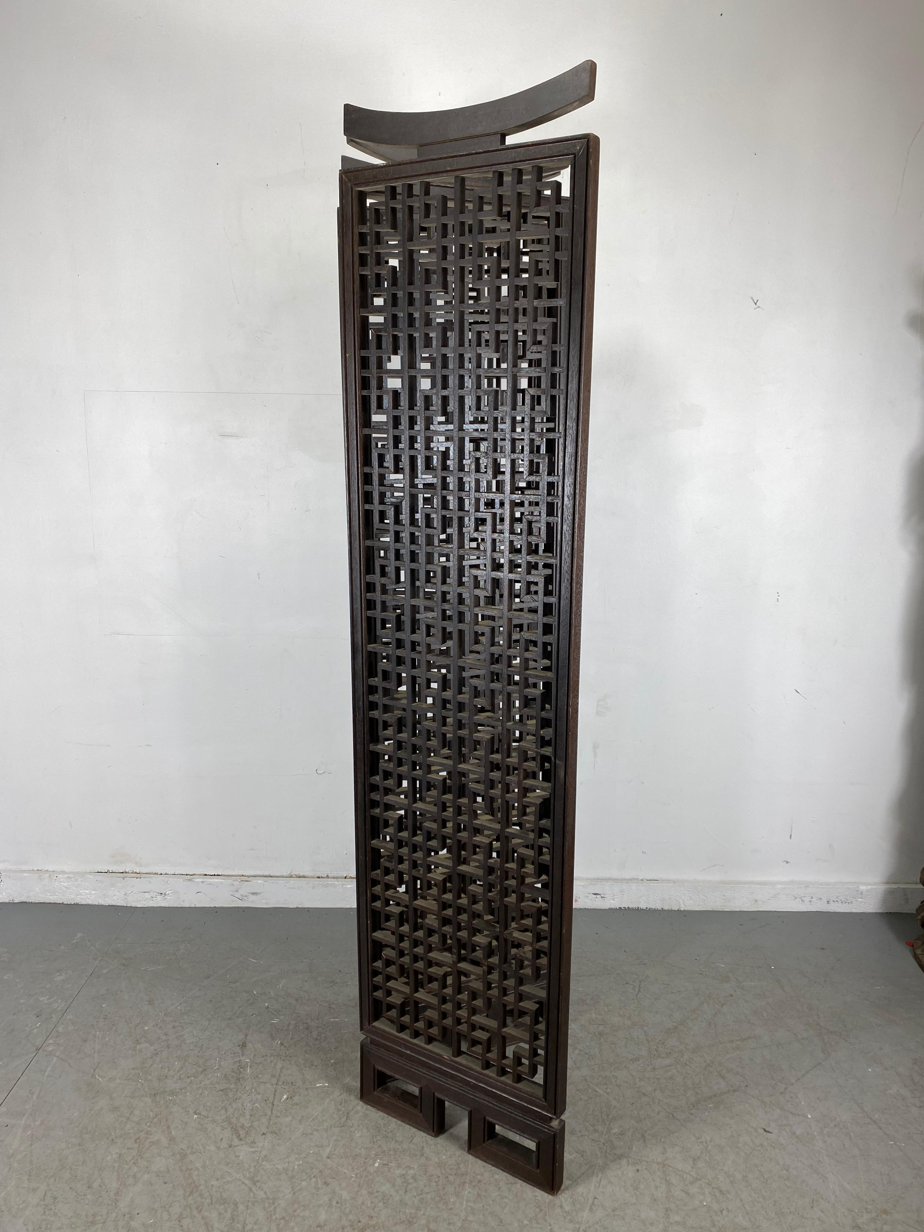 Unusual 4-Panel Traditional Meji Japanese Shoji Screen / Room Divider In Fair Condition For Sale In Buffalo, NY