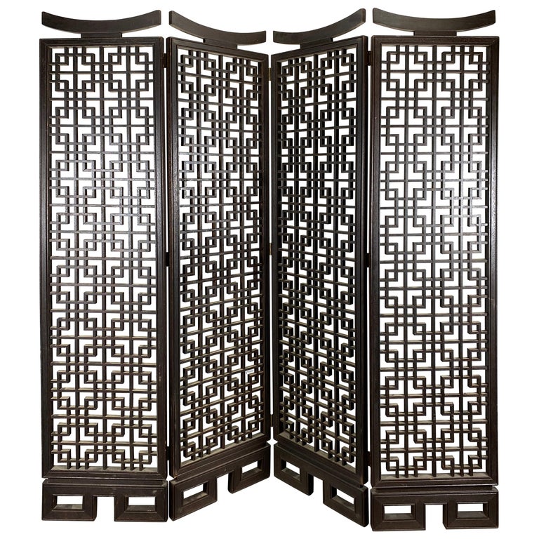 https://a.1stdibscdn.com/unusual-4-panel-traditional-meji-japanese-shoji-screen-room-divider-for-sale/1121189/f_226812421614323636285/22681242_master.jpg?width=768