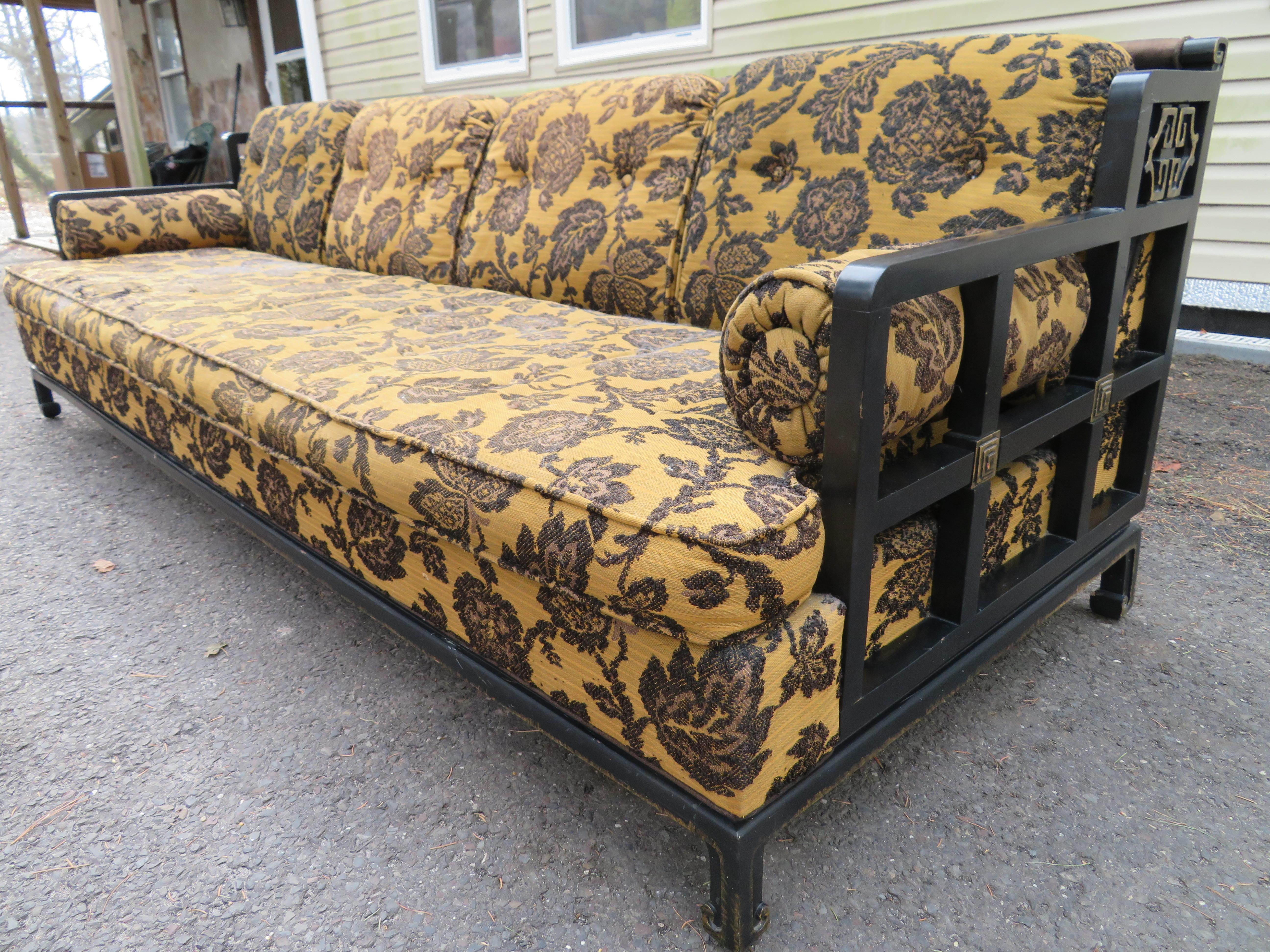 Unusual 1970s Asian James Mont style Black Lacquered Sofa Midcentury Chinoiserie For Sale 3
