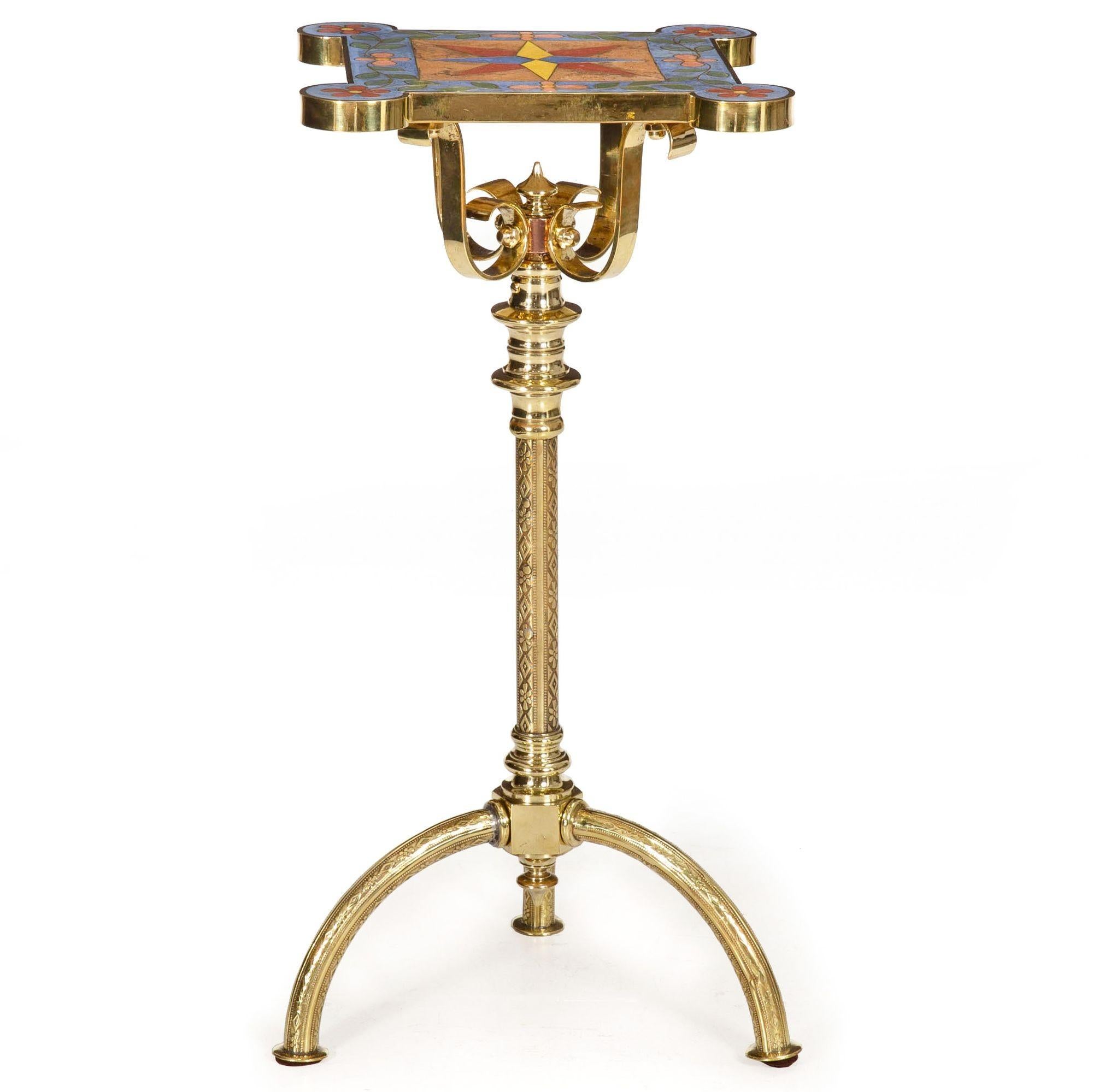 Européen Insolite table d'appoint Aesthetic Movement en laiton antique et carreaux de faïence ca. 1900 en vente