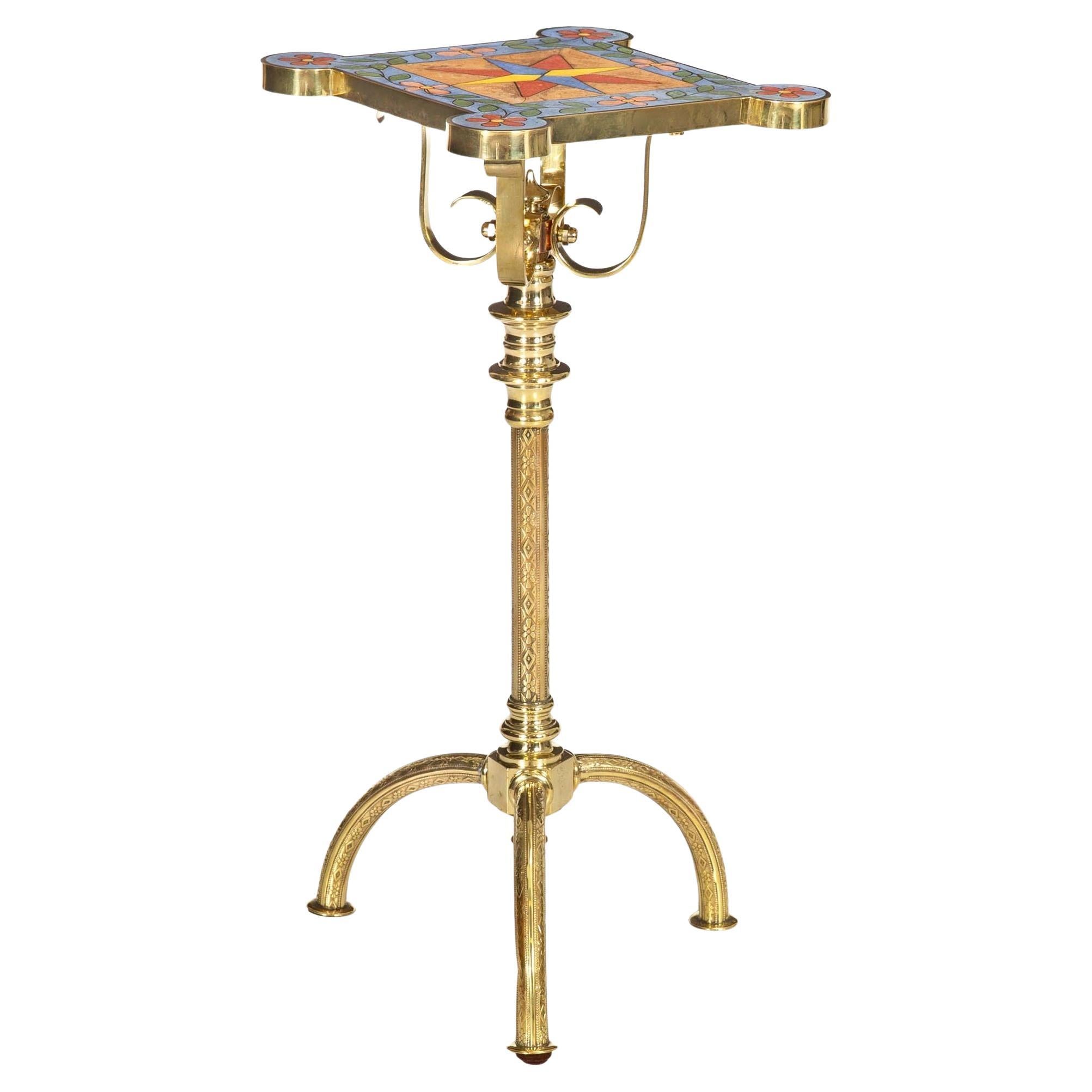 Insolite table d'appoint Aesthetic Movement en laiton antique et carreaux de faïence ca. 1900 en vente