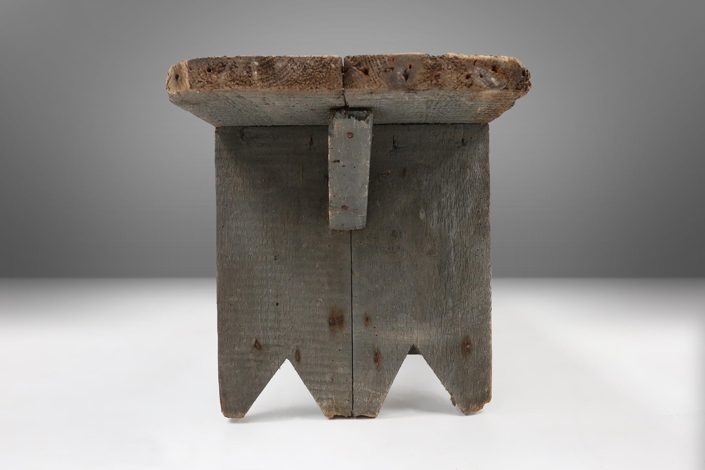 Unusual and charming grey wooden bench, France ca 1890 For Sale 2