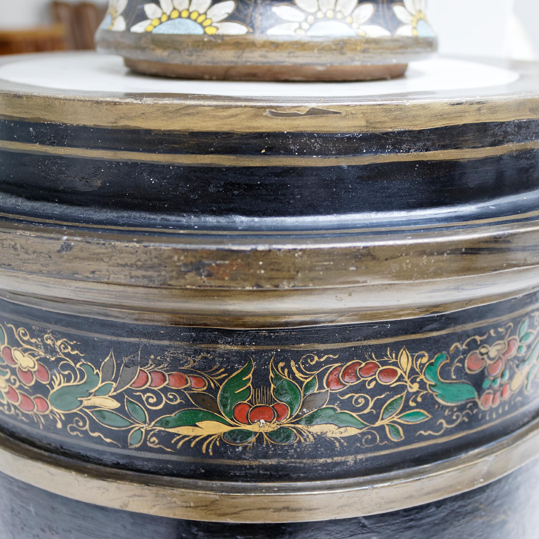 Inusual y monumental jarrón alemán de loza japonesa negra sobre pedestal Berlín en Bueno estado para la venta en Worpswede / Bremen, DE