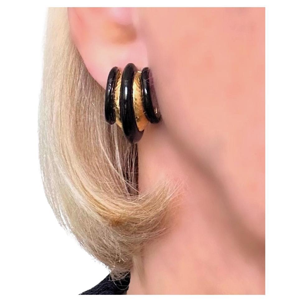 Unusual and Outstanding David Webb 18K Gold and Black Enamel Hoop Earrings For Sale 4