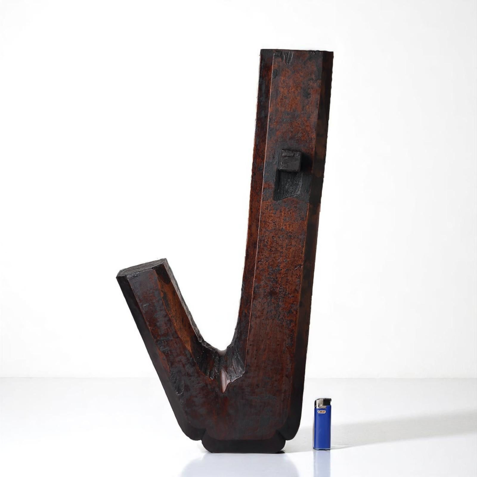 Unusual and Very Rare Edo Period Brazier Hook in Keyaki Wood, 19th Century For Sale 5