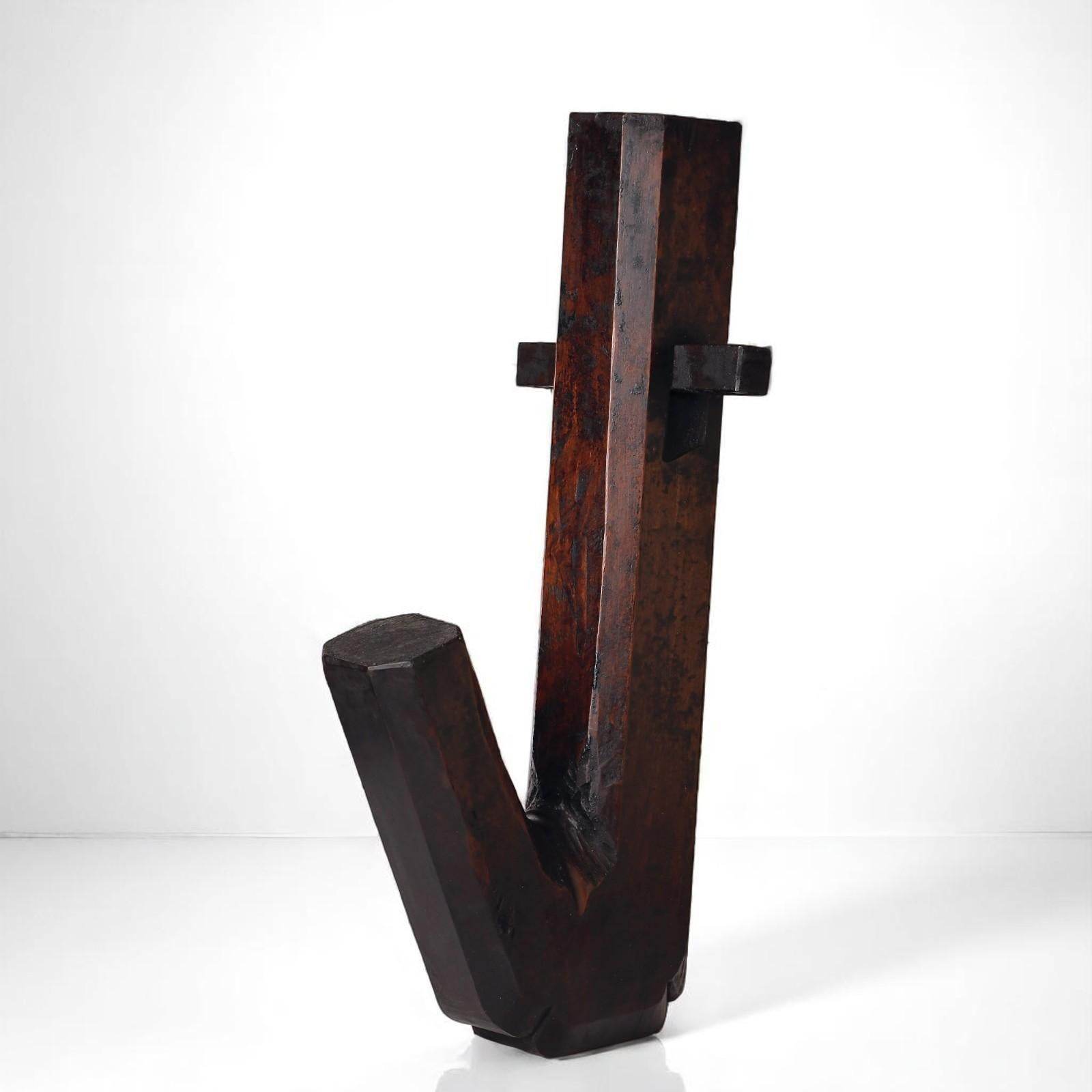 Unusual and Very Rare Edo Period Brazier Hook in Keyaki Wood, 19th Century For Sale 12