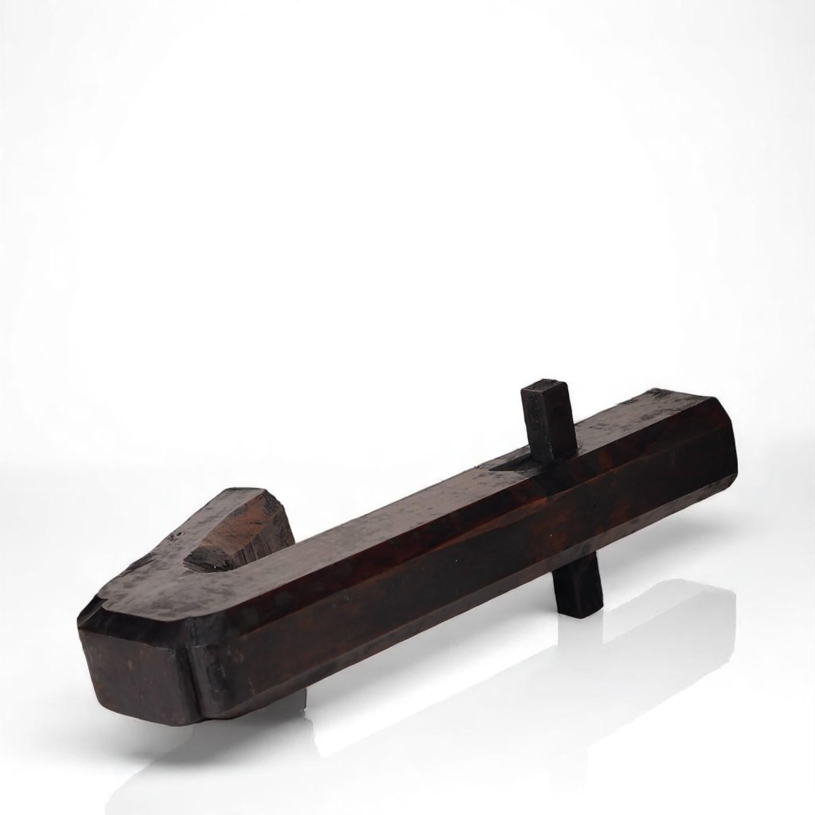 Unusual and Very Rare Edo Period Brazier Hook in Keyaki Wood, 19th Century For Sale 13