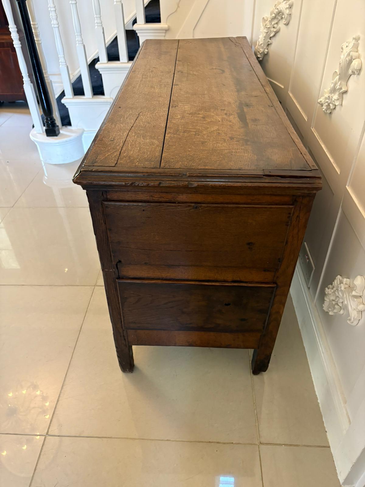 Unusual Antique 18th Century Quality Oak Dresser Base In Good Condition For Sale In Suffolk, GB