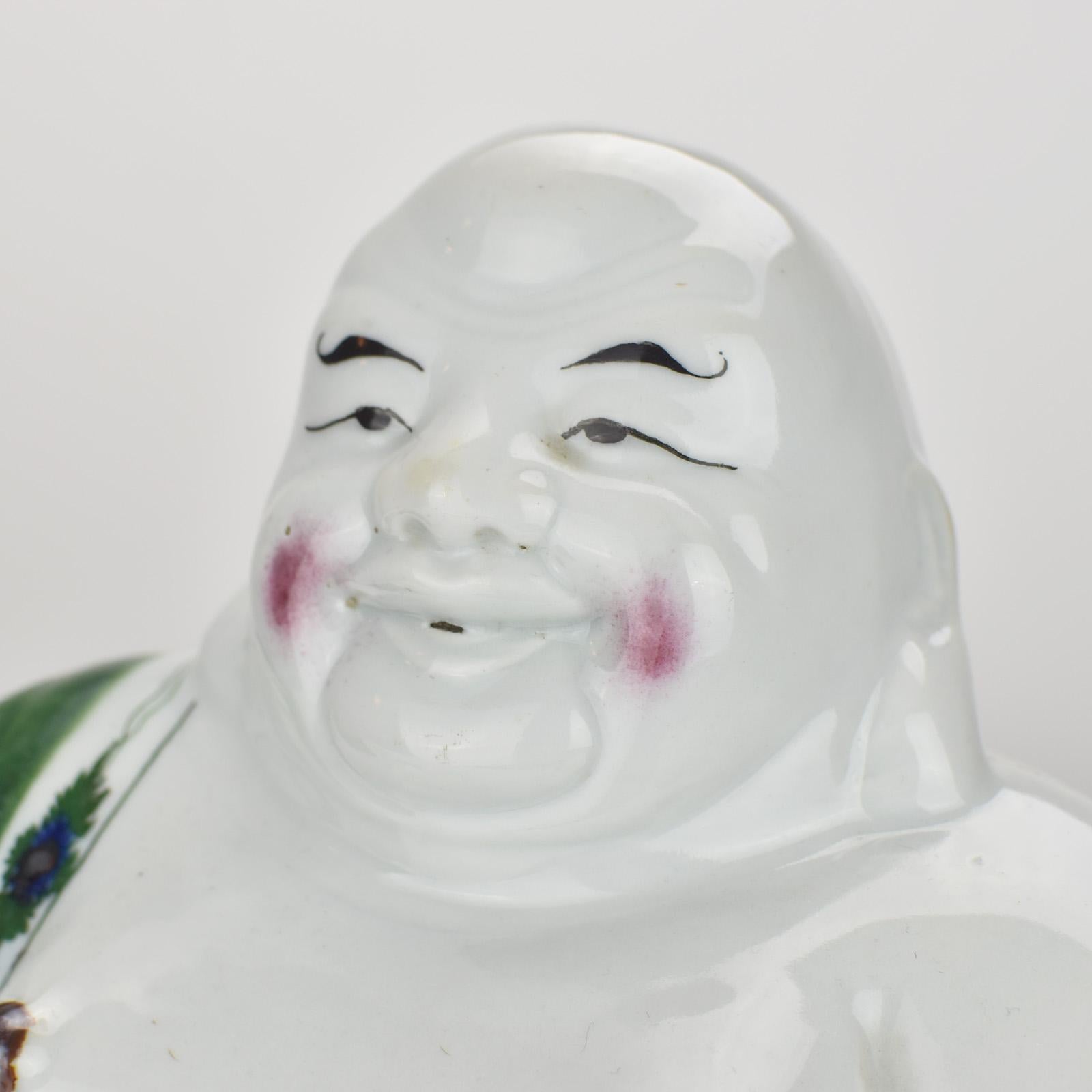 chinese porcelain buddha