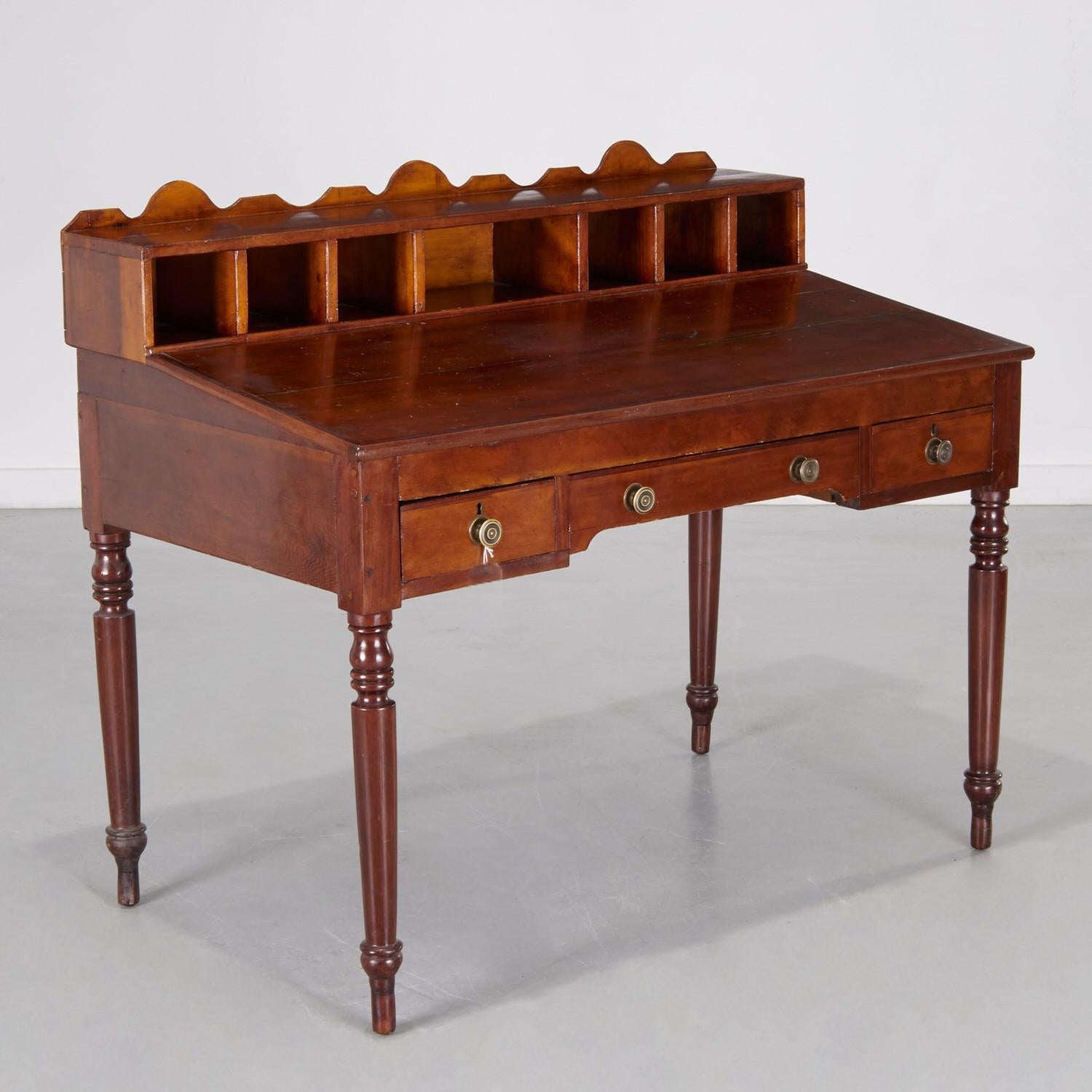Hand-Crafted Unusual Antique American Sheraton Clerk's Desk with Gallery For Sale